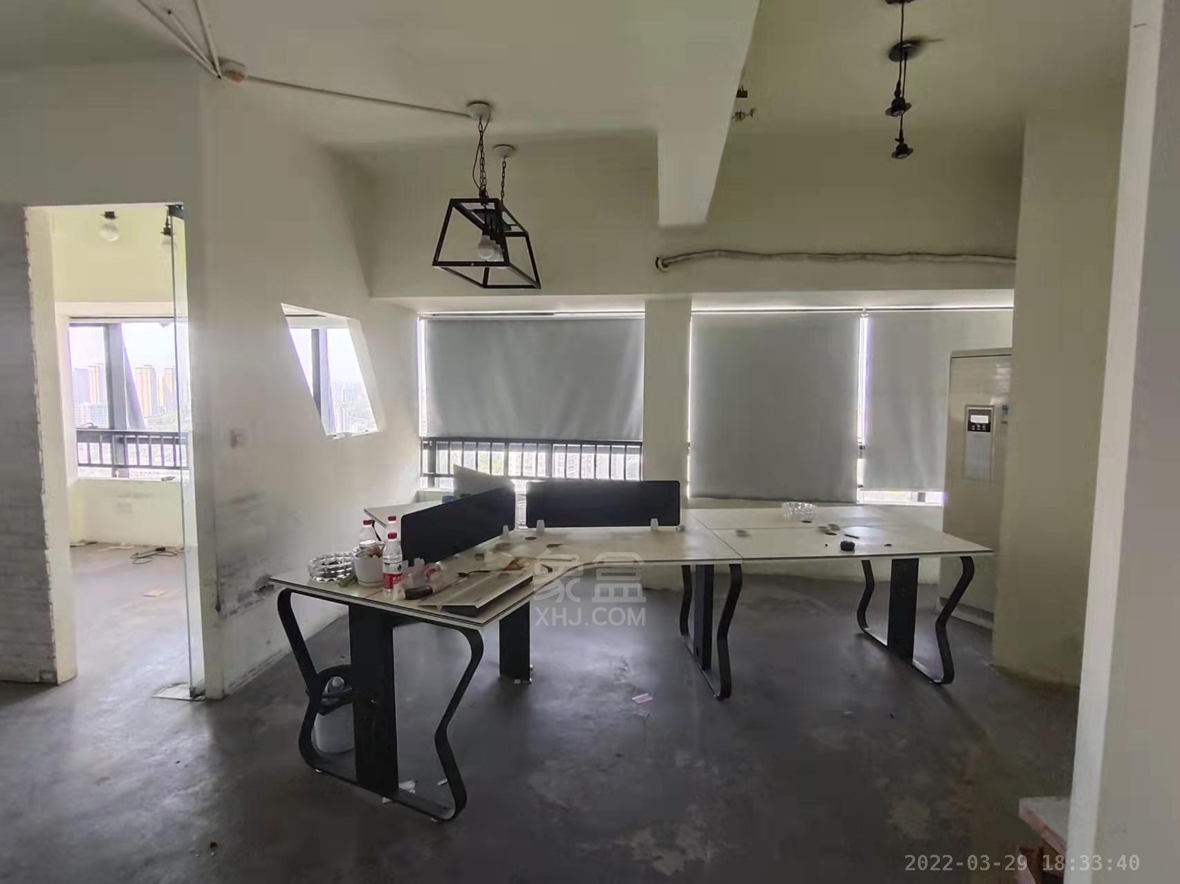 银泰财富广场  2室2厅1卫   1500.00元/月室内图
