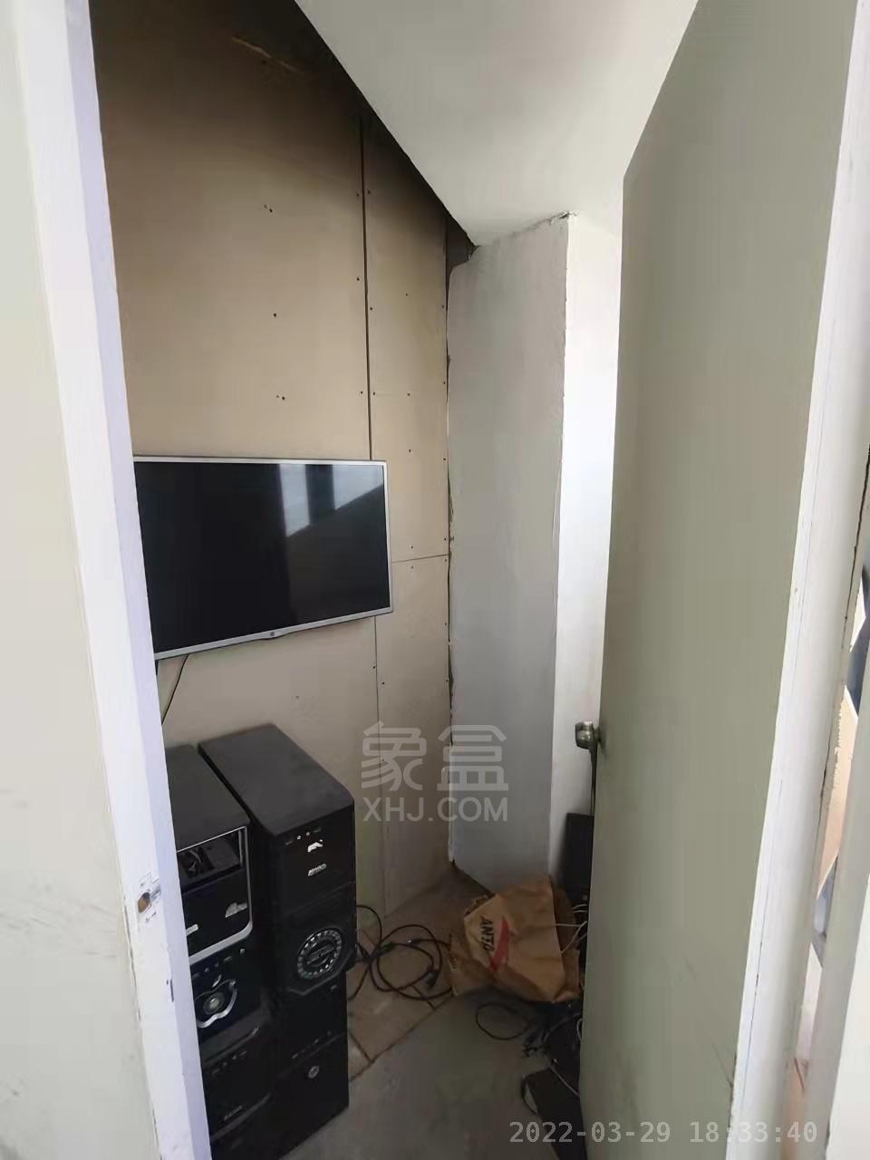 银泰财富广场  2室2厅1卫   1500.00元/月室内图1