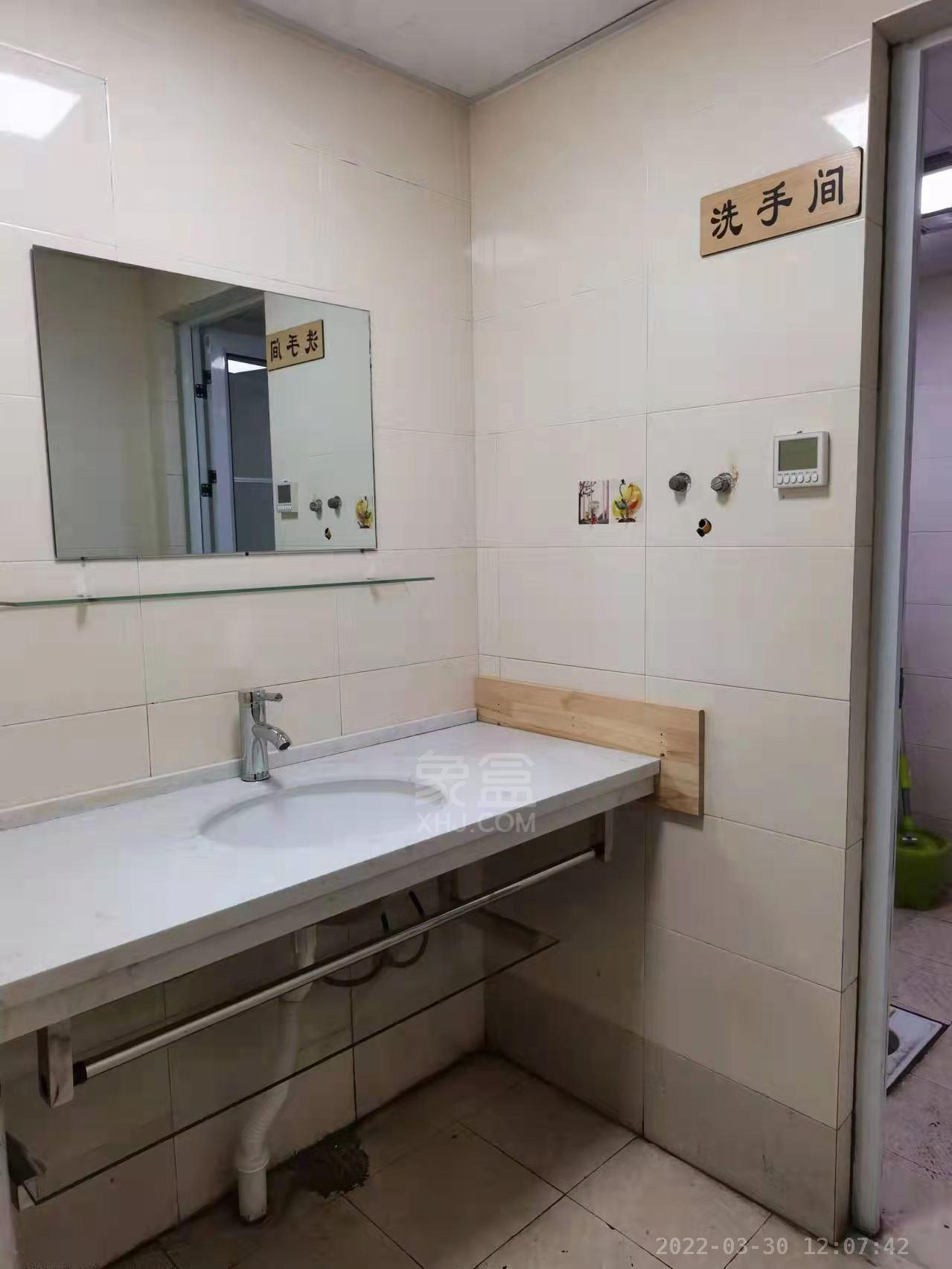 天顺楼 2室1厅1卫 1800.00元/月 天顺楼 2室1厅1卫 1800.00元/月室内图