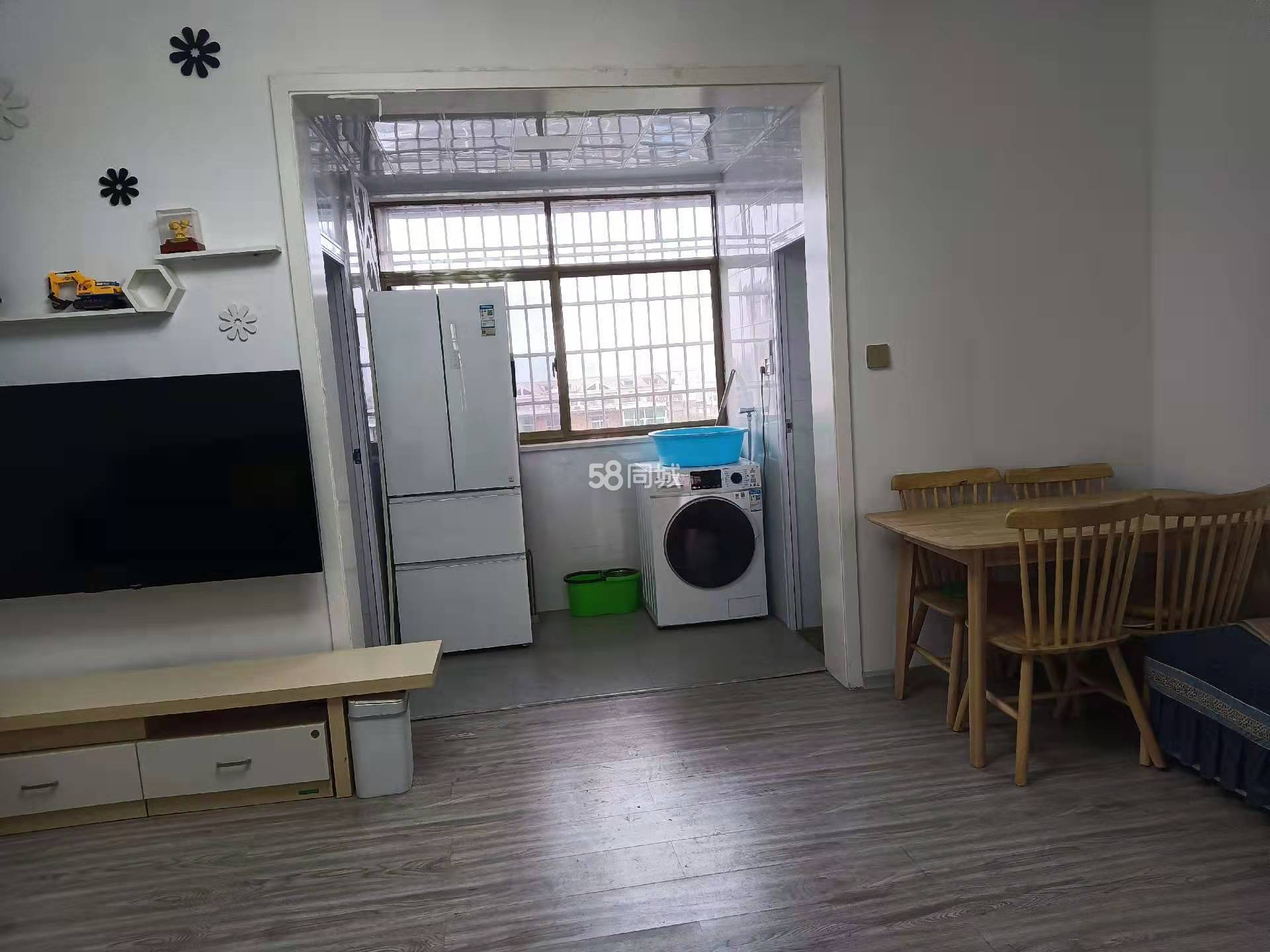 君临上海湾  2室1厅1卫    1100.0元/月室内图