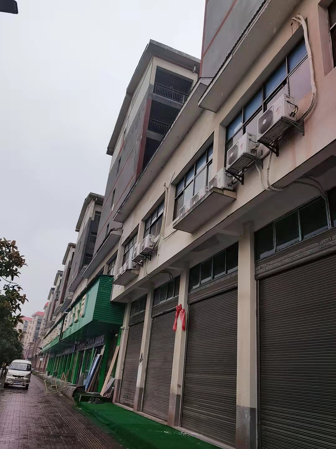 义务小商品市场室内图2