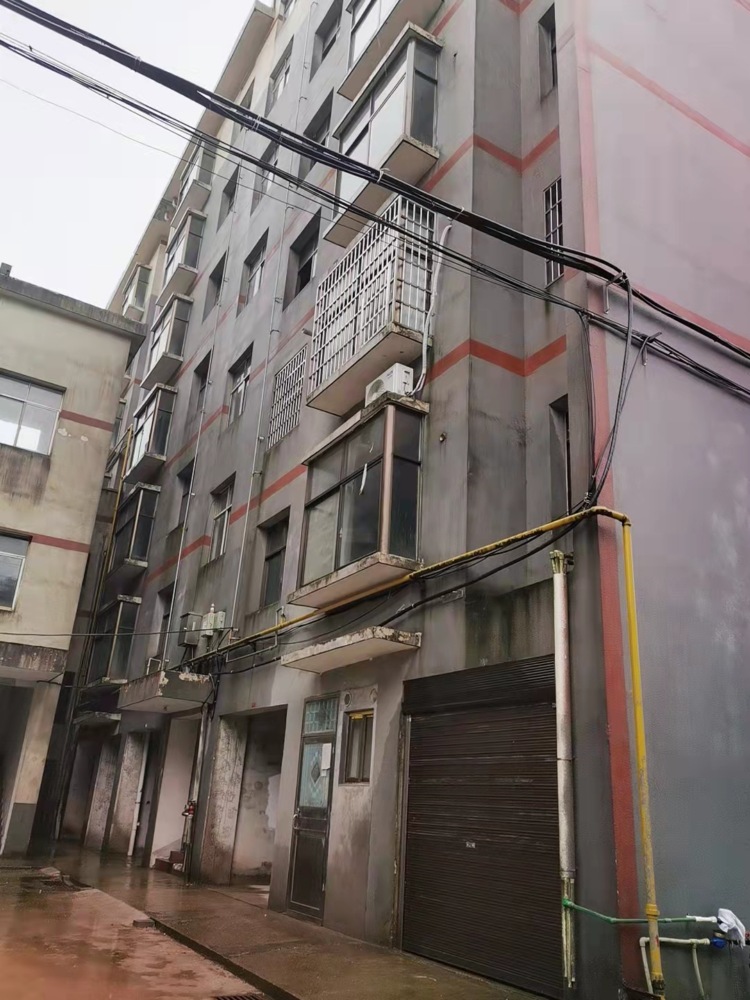 义务小商品市场室内图2