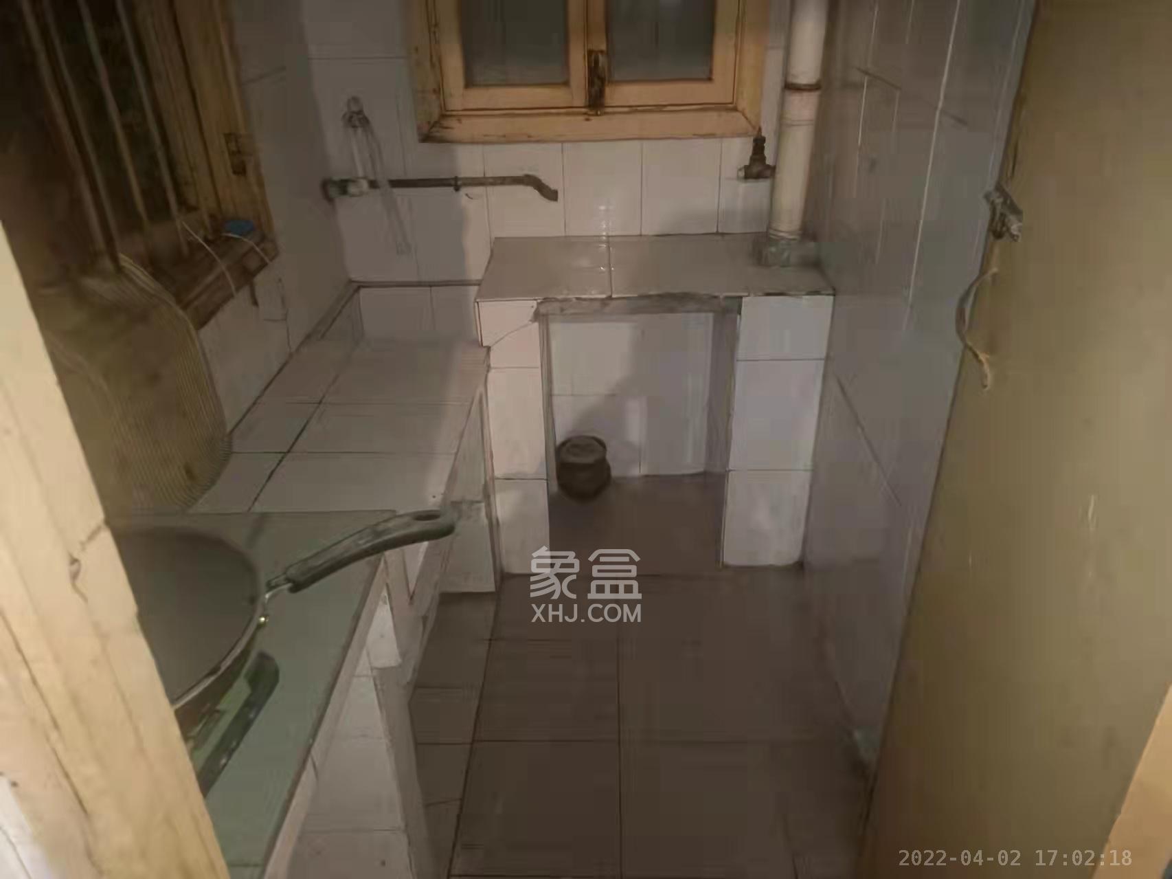 鸿运花苑  2室1厅1卫    1800.0元/月室内图