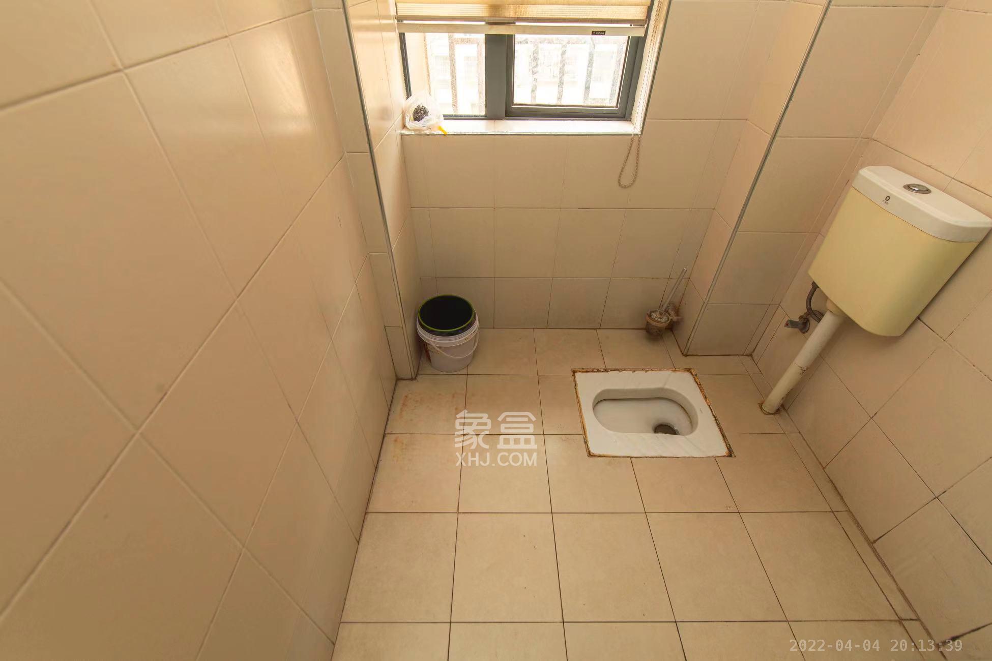 中城丽景香山园  3室2厅2卫    3600.0元/月室内图