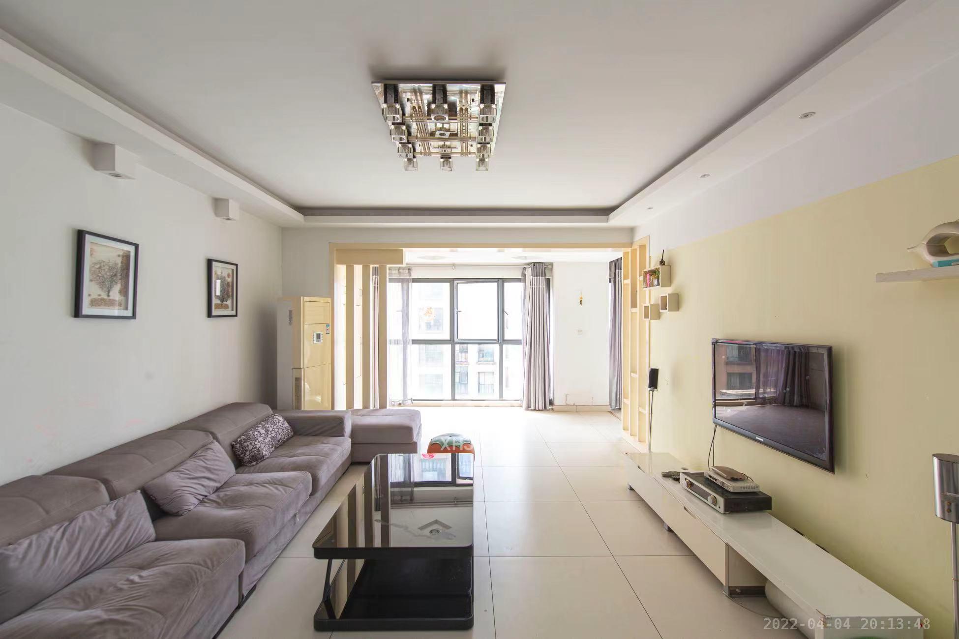 中城丽景香山园  3室2厅2卫    3600.0元/月室内图