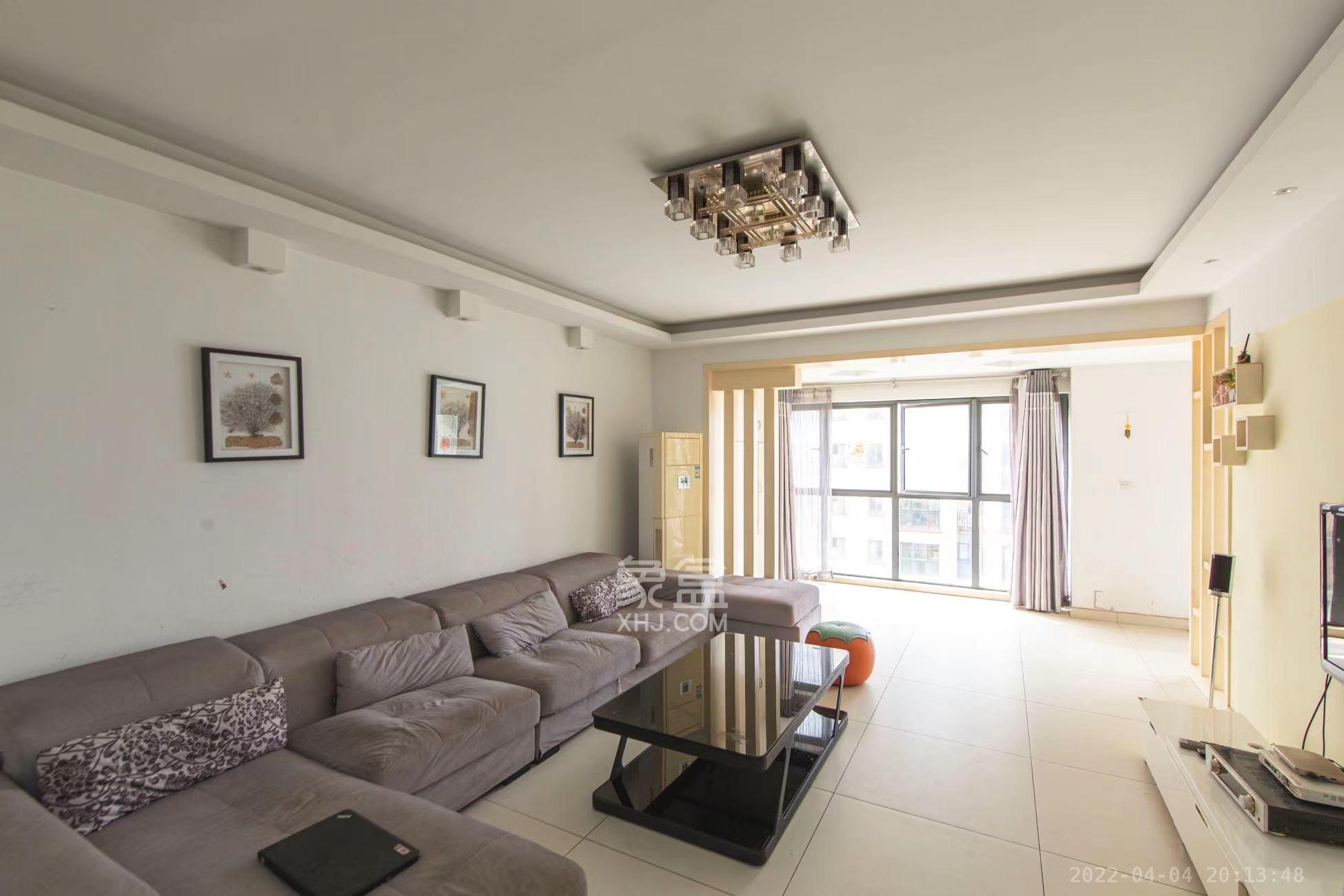 中城丽景香山园  3室2厅2卫    3600.0元/月室内图