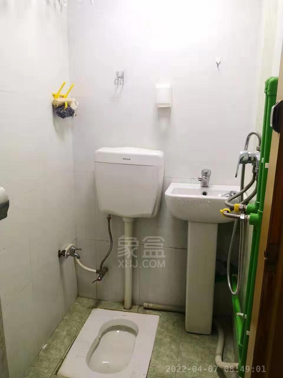 万鸿鑫城  1室1厅1卫   1000.00元/月室内图