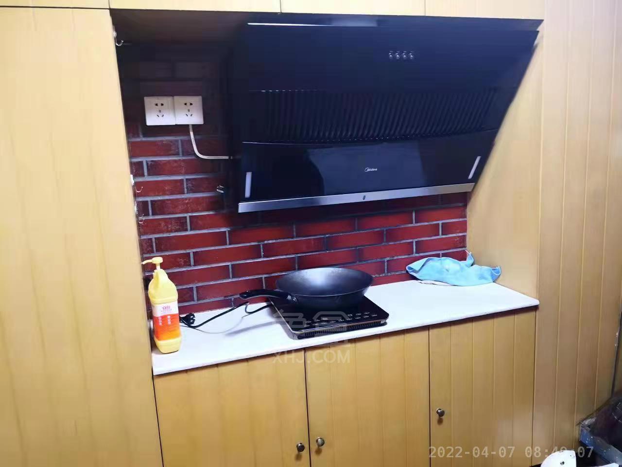 万鸿鑫城  1室1厅1卫   1000.00元/月室内图