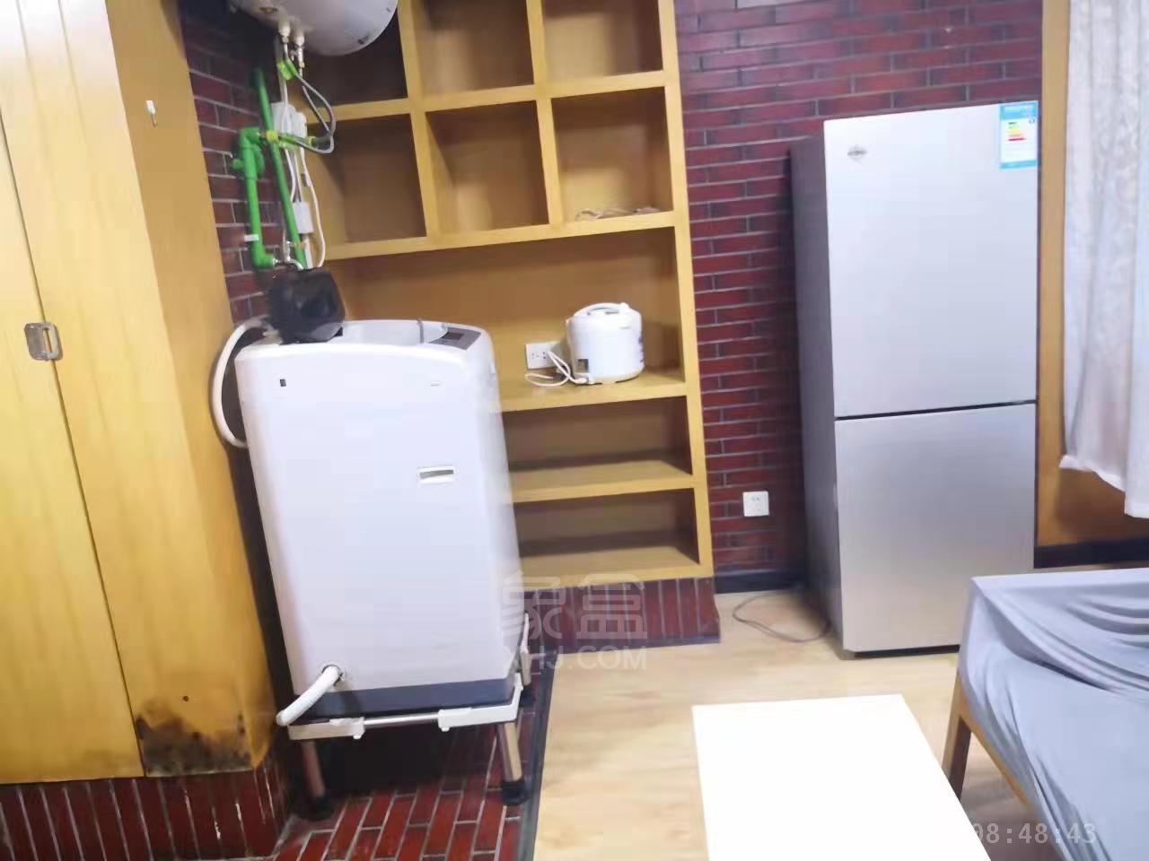 万鸿鑫城  1室1厅1卫   1000.00元/月室内图