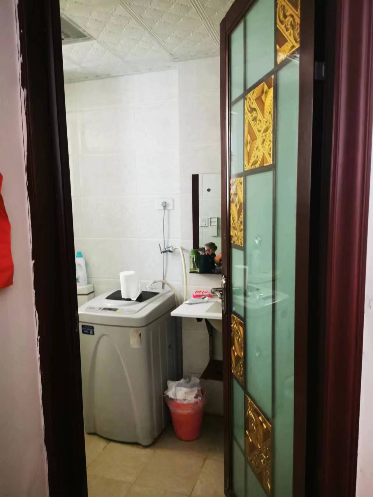 美的林城时代  2室2厅1卫   2400.00元/月室内图