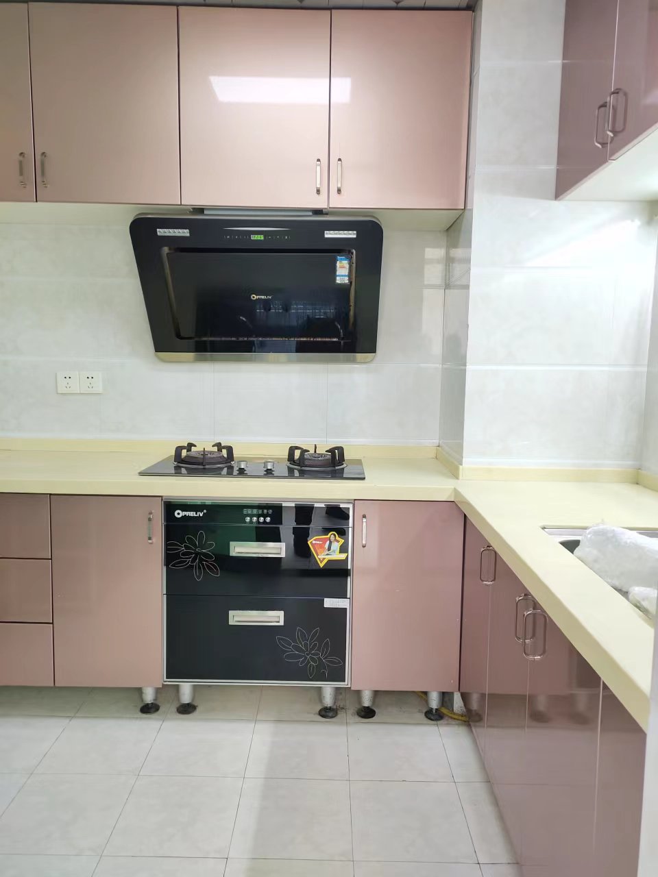 中天会展城B区  2室1厅1卫   2700.00元/月室内图