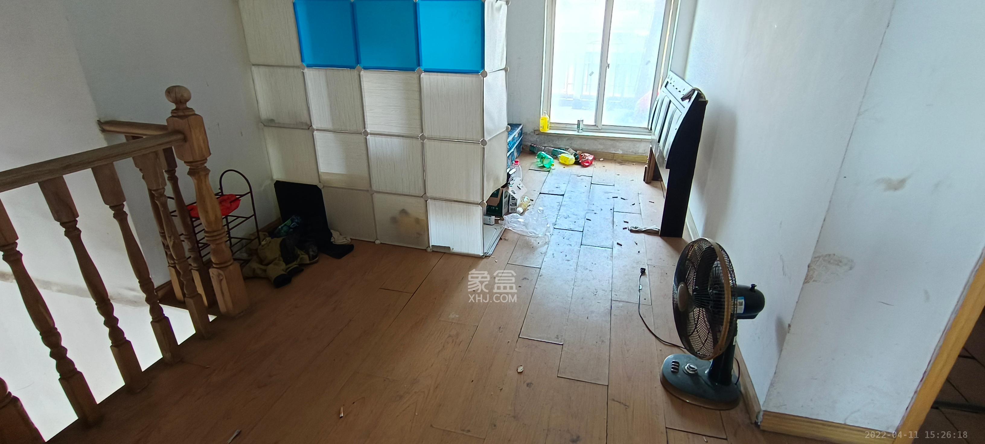 鄱阳小区  5室3厅1卫   2200.00元/月室内图