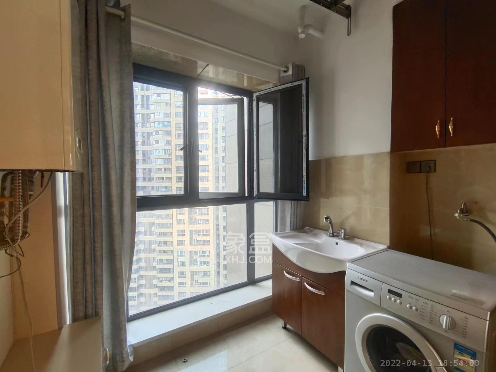 保利国际广场 3室2厅0卫 7500.0元/月 保利国际广场 3室2厅0卫 7500.0元/月室内图