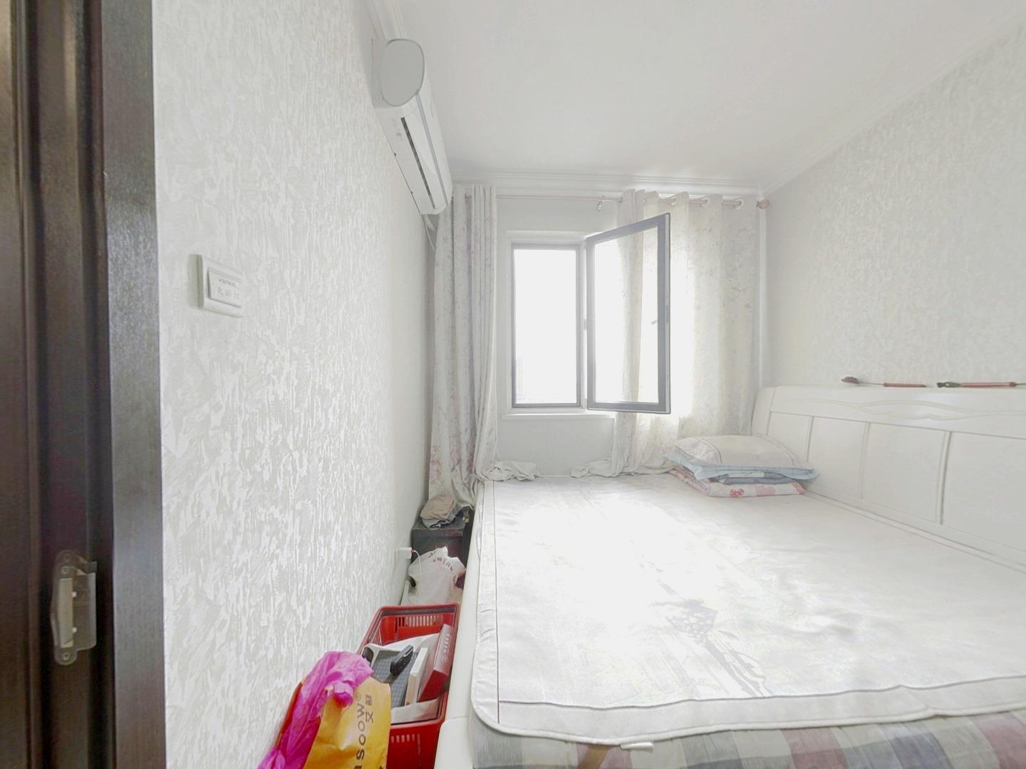 万科城市之光北区  3室2厅2卫   325.00万室内图