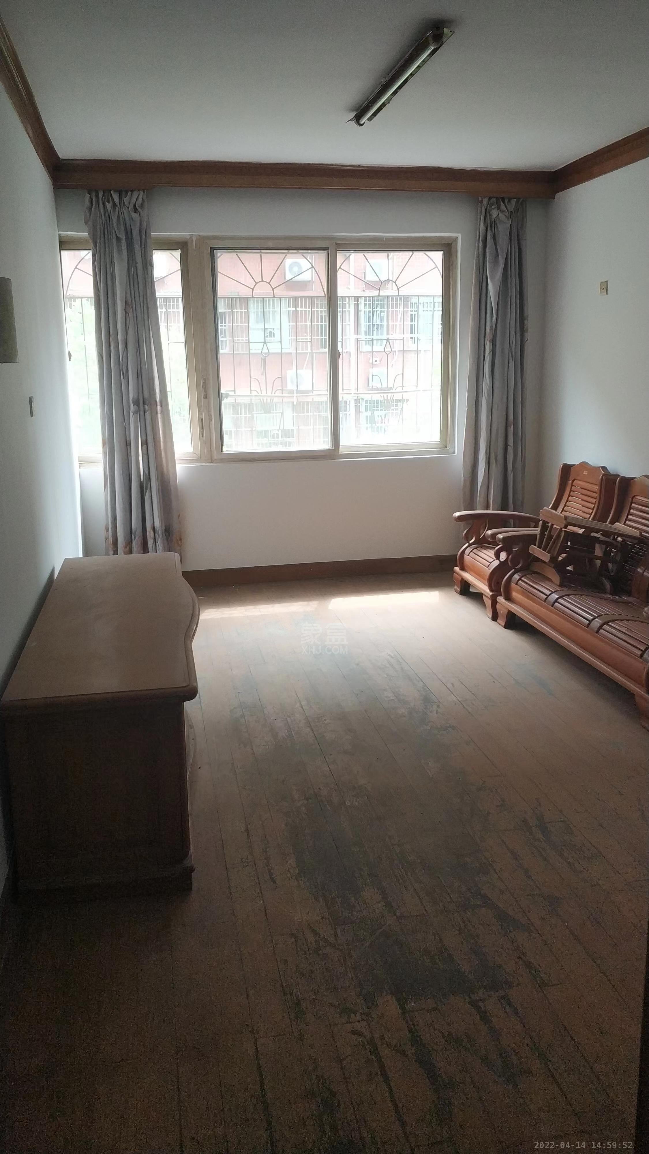 工学院学府村  2室2厅1卫   800.00元/月 工学院学府村  2室2厅1卫   800.00元/月室内图