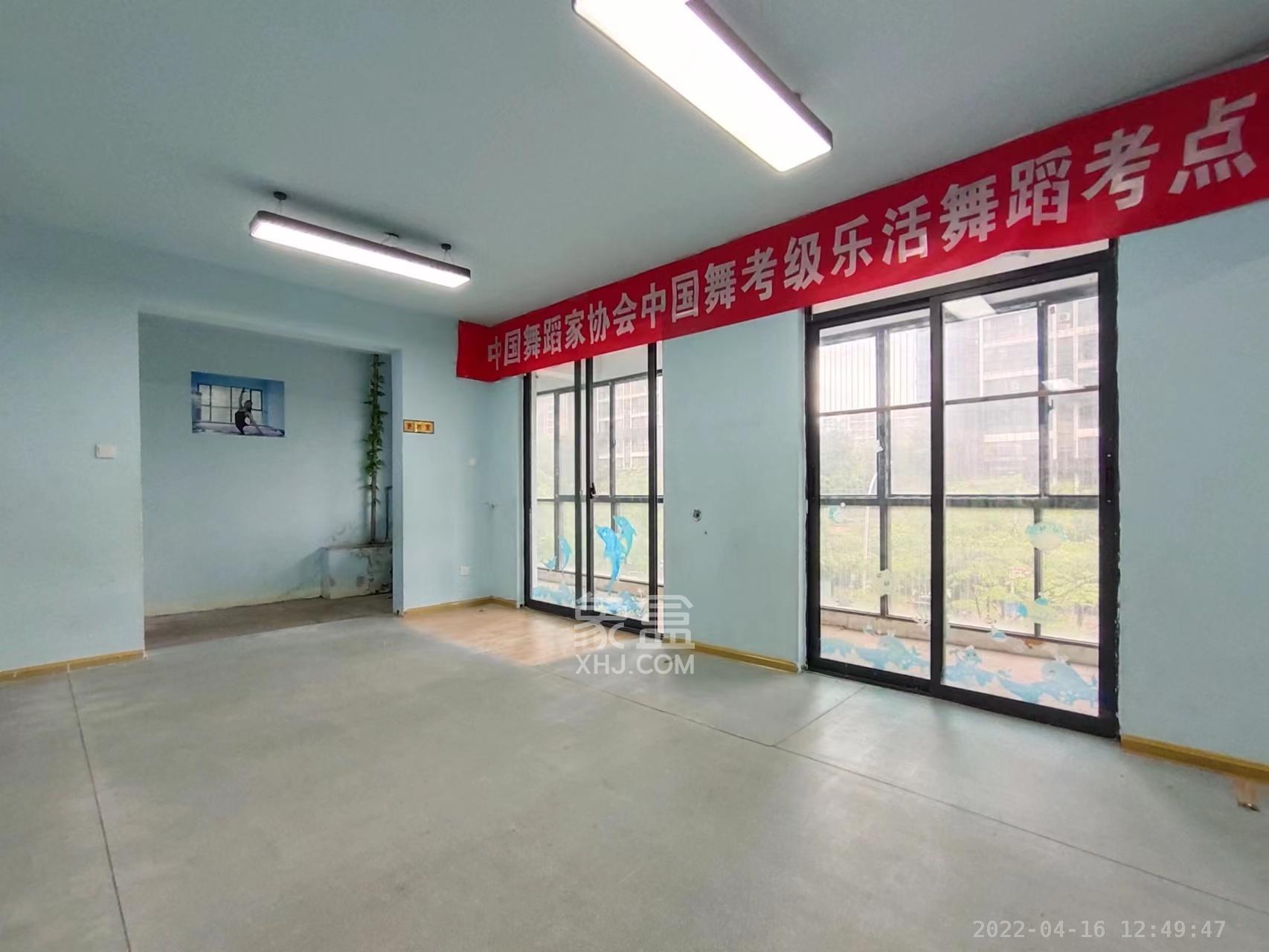 融科东南海  3室2厅2卫   2300.00元/月室内图