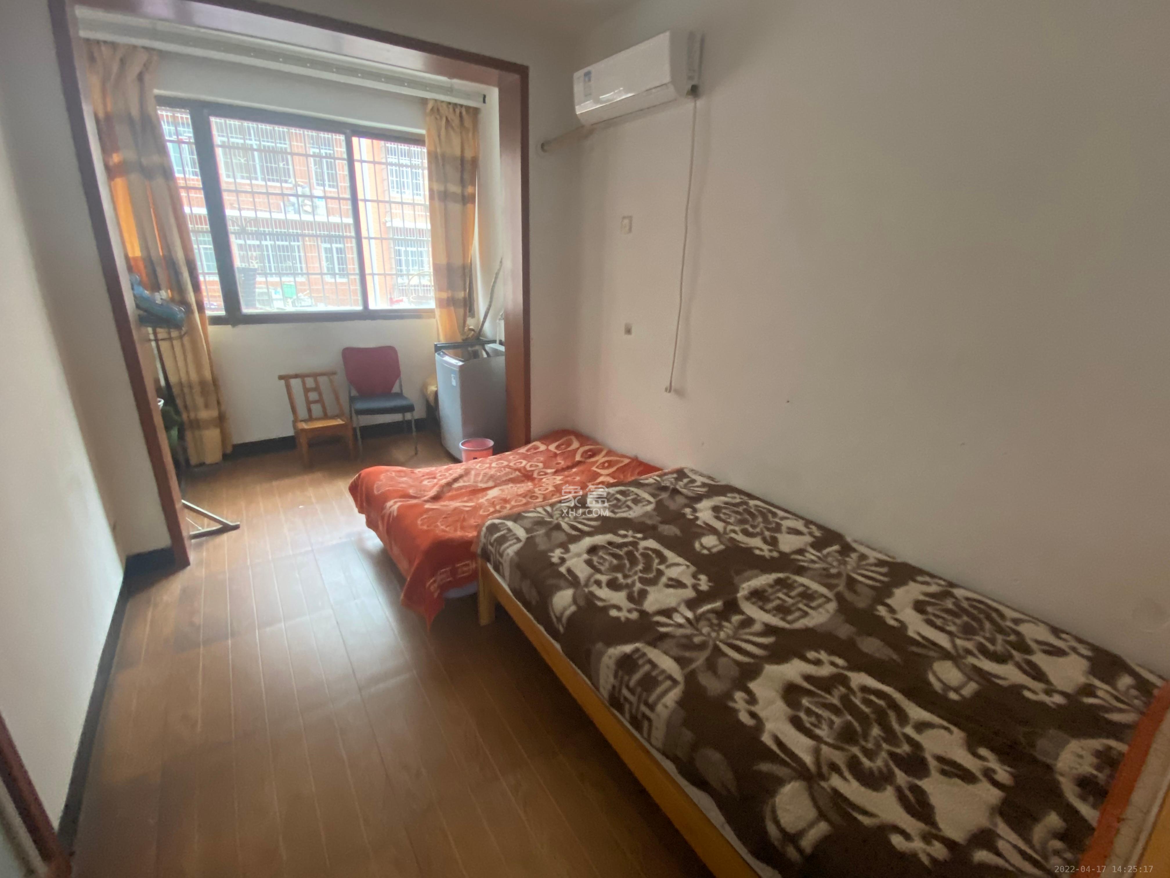 洪西安置小区(洪缘小区) 3室1厅2卫 1900.0元/月 洪西安置小区(洪缘小区) 3室1厅2卫 1900.0元/月室内图