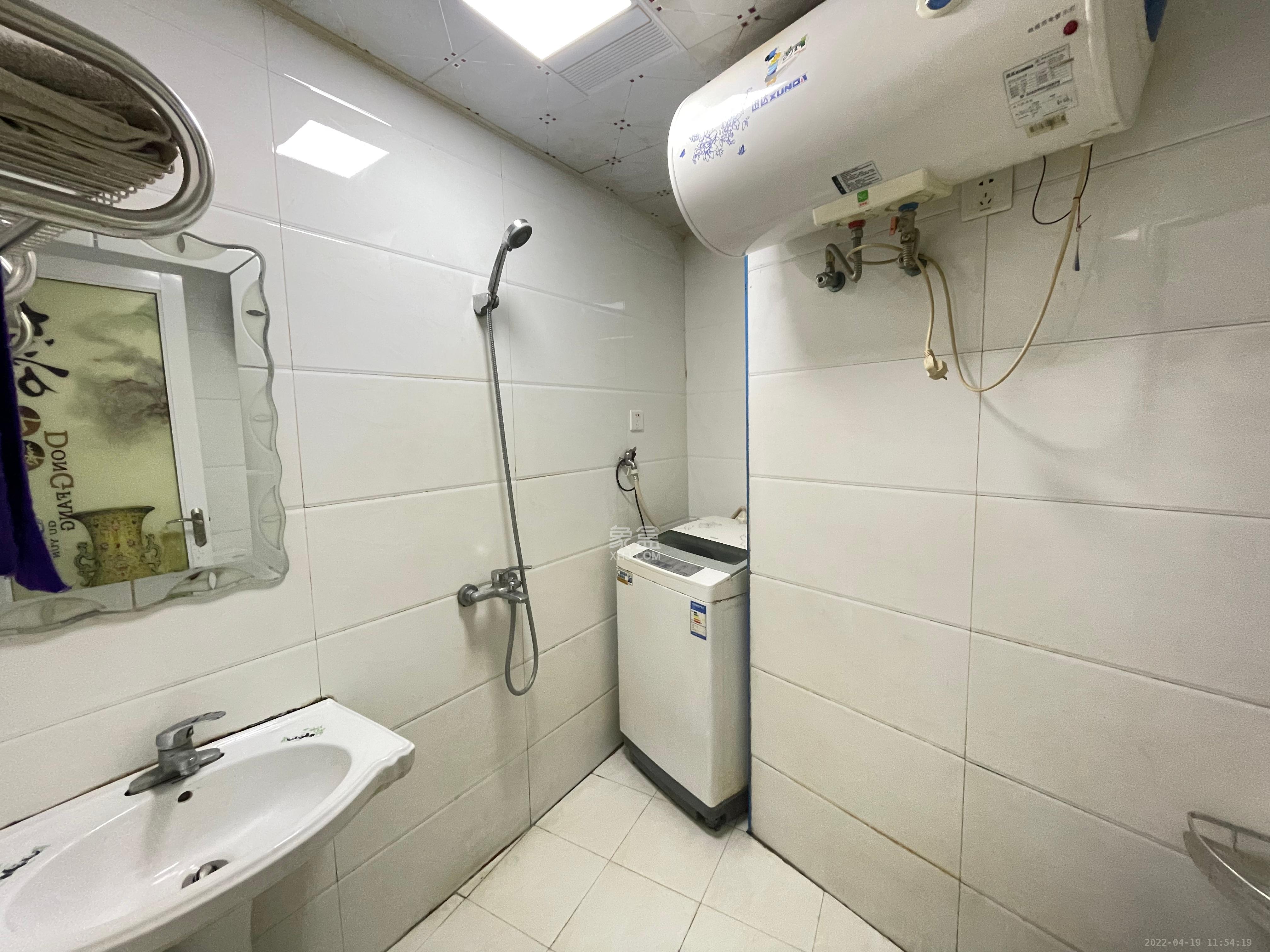 湖韵佳苑  2室1厅1卫    1800.0元/月室内图