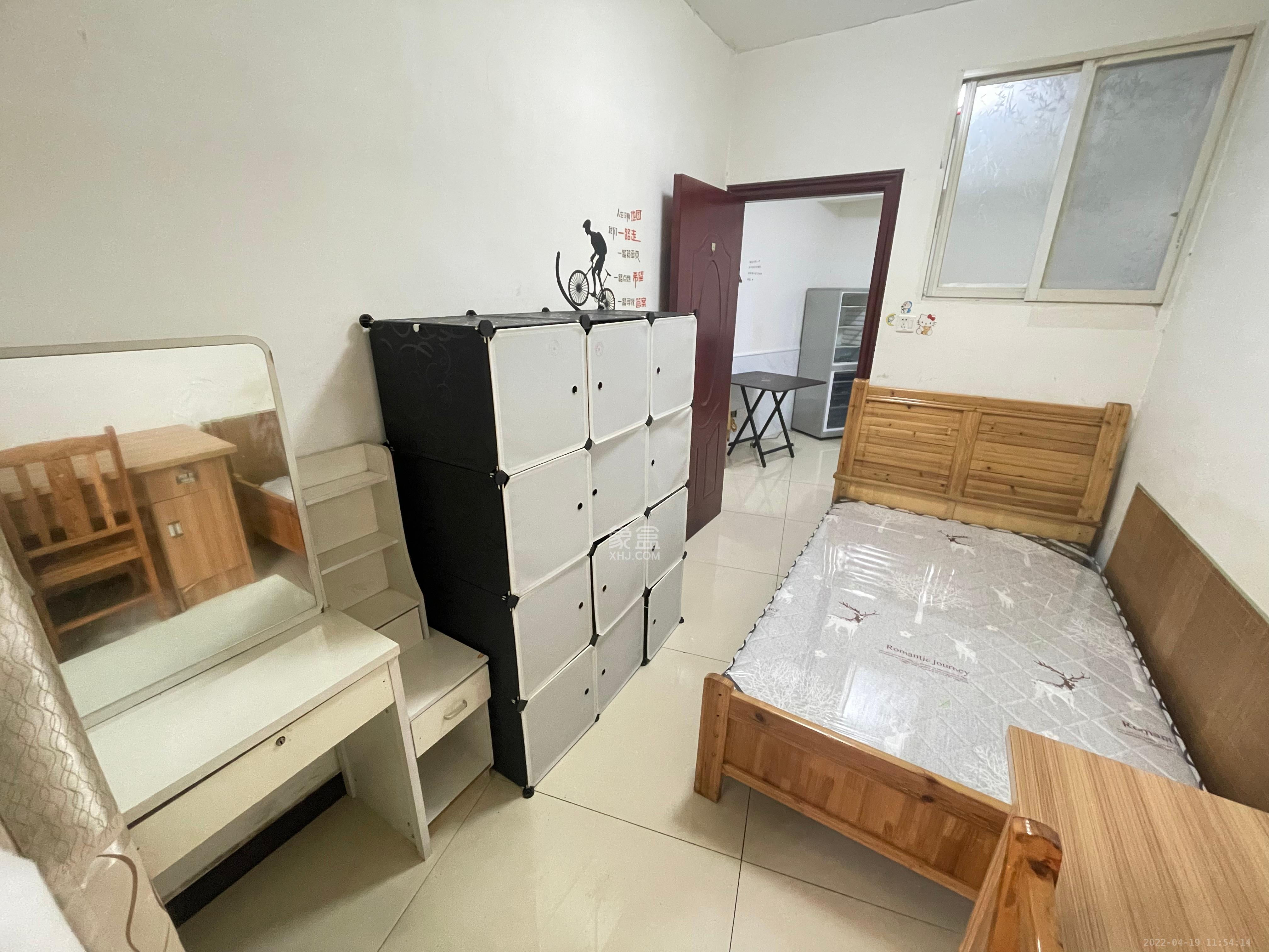 湖韵佳苑  2室1厅1卫    1800.0元/月室内图