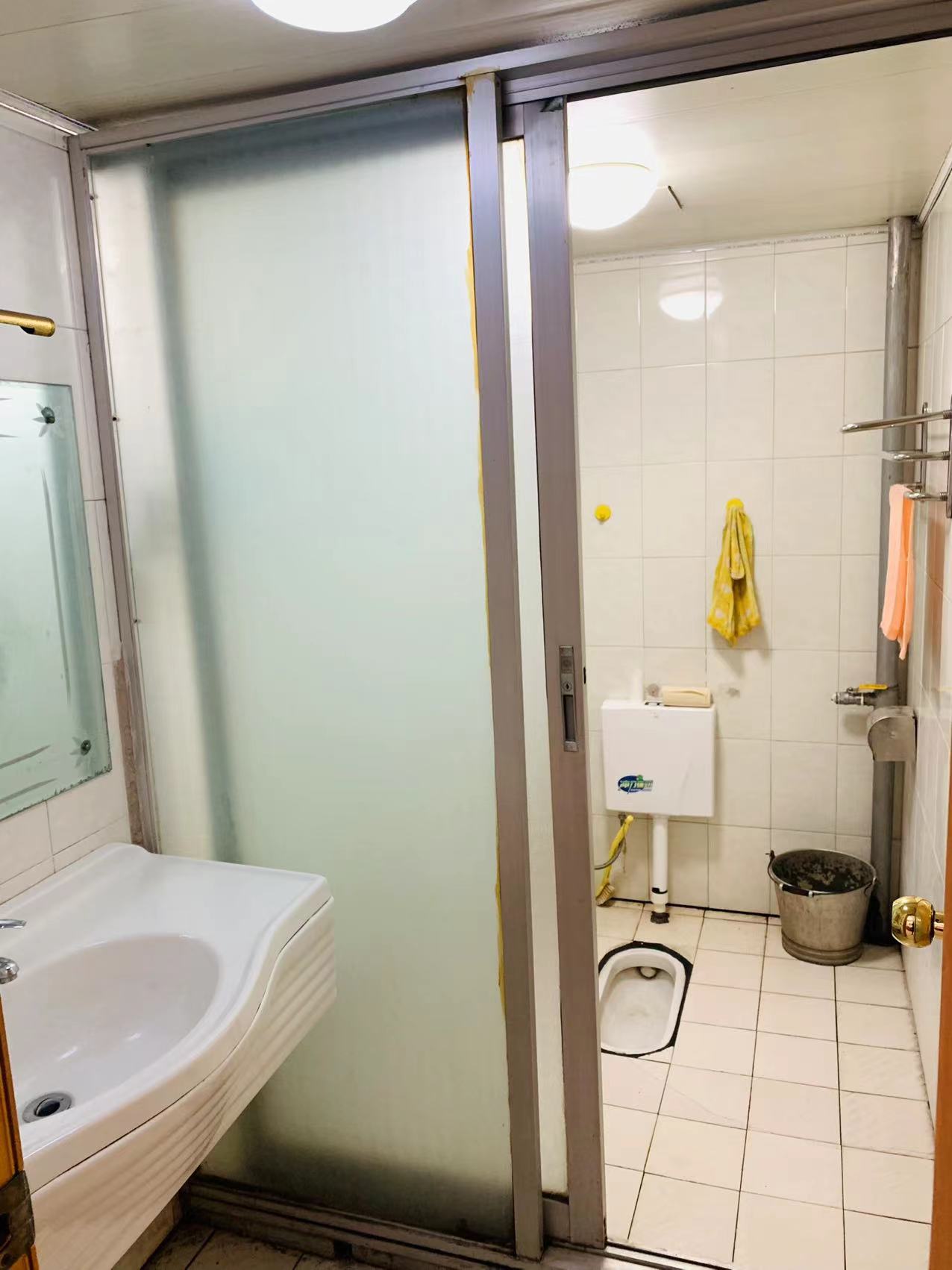 芷兰居  3室2厅2卫   1800.00元/月室内图