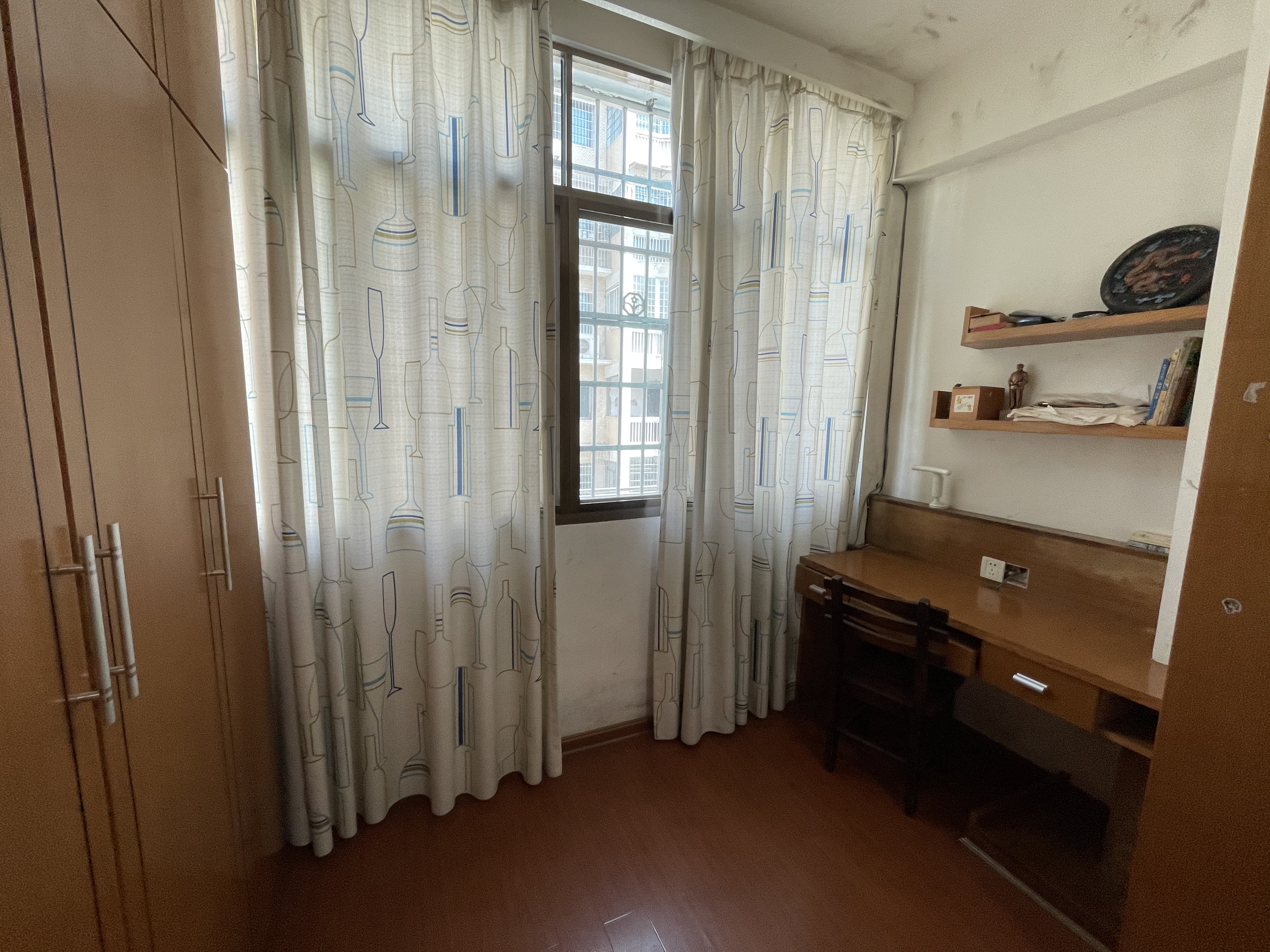 三中教师村  3室2厅2卫   120.00万室内图
