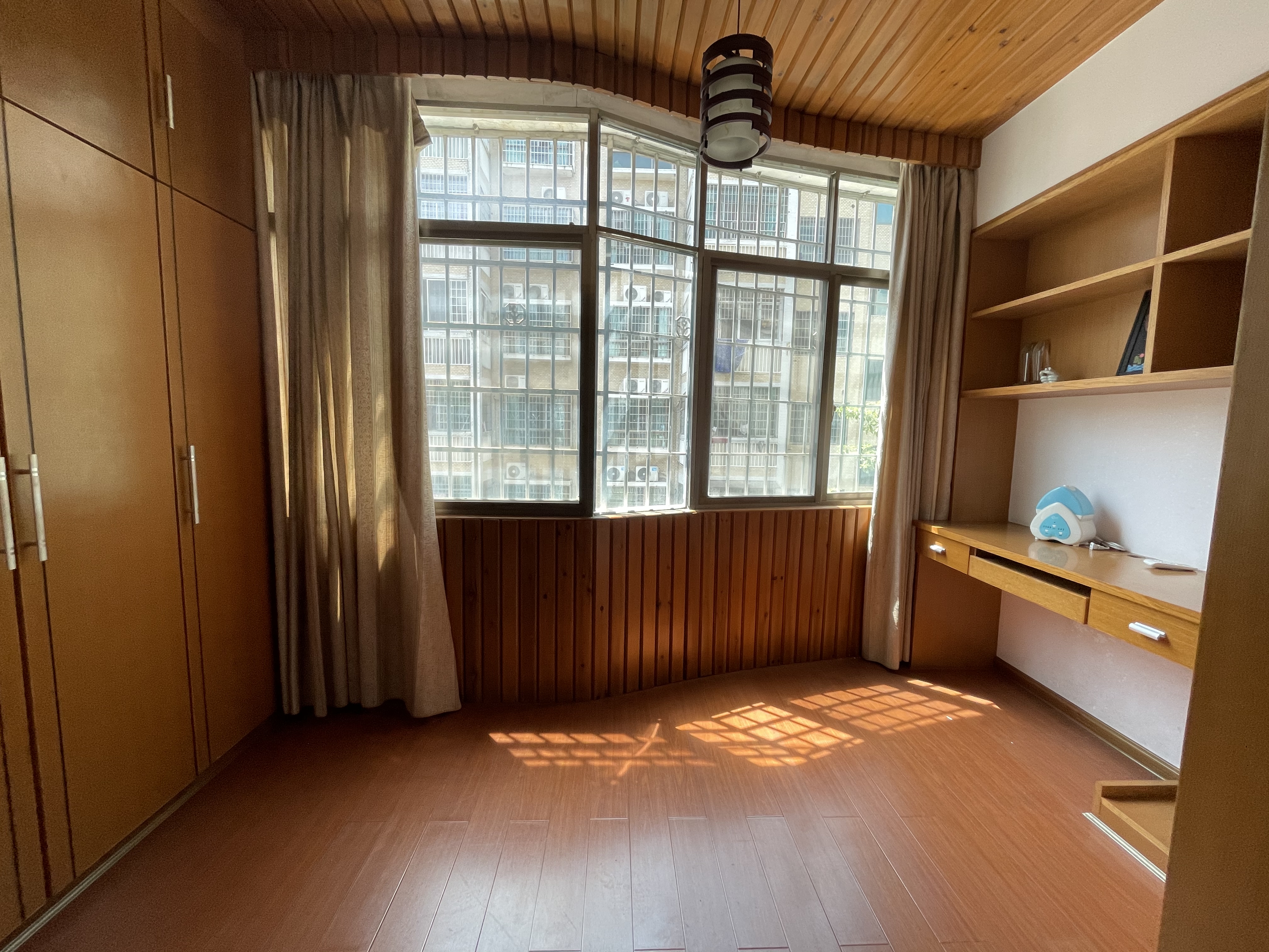 三中教师村  3室2厅2卫   120.00万室内图