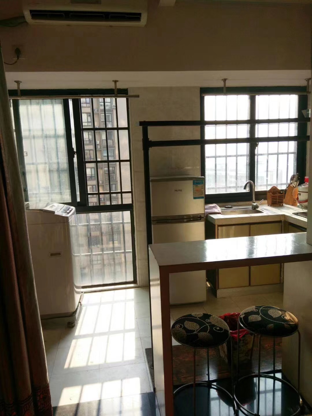 中建岳阳中心  1室1厅1卫   1300.00元/月室内图