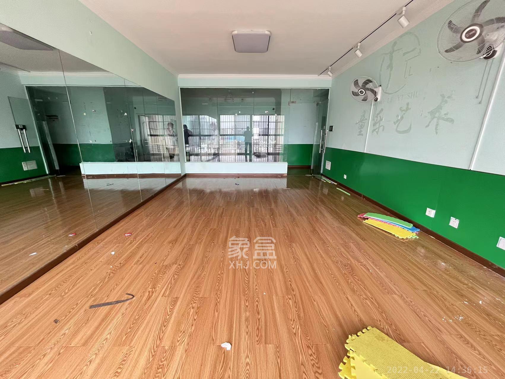 古汉国际广场 4室2厅1卫 3800.0元/月 古汉国际广场 4室2厅1卫 3800.0元/月室内图