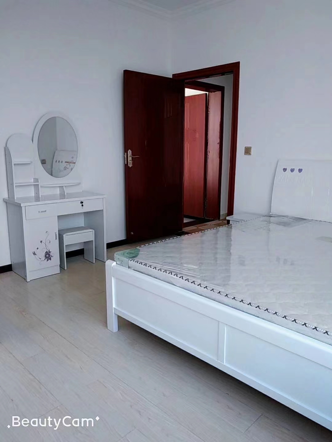 云城尚品 3室2厅1卫 2200.00元/月 云城尚品 3室2厅1卫 2200.00元/月室内图