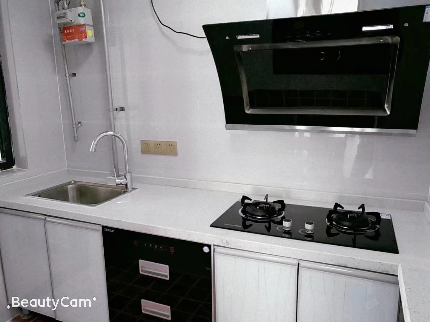 云城尚品 3室2厅1卫 2200.00元/月 云城尚品 3室2厅1卫 2200.00元/月室内图