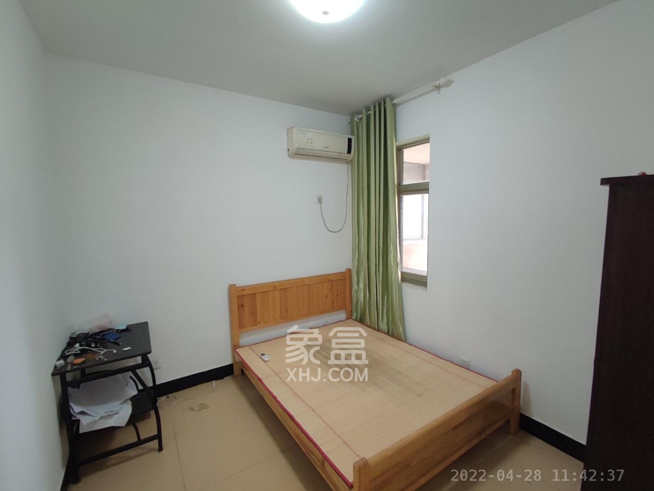 枫树小区  3室2厅1卫    1800.0元/月室内图