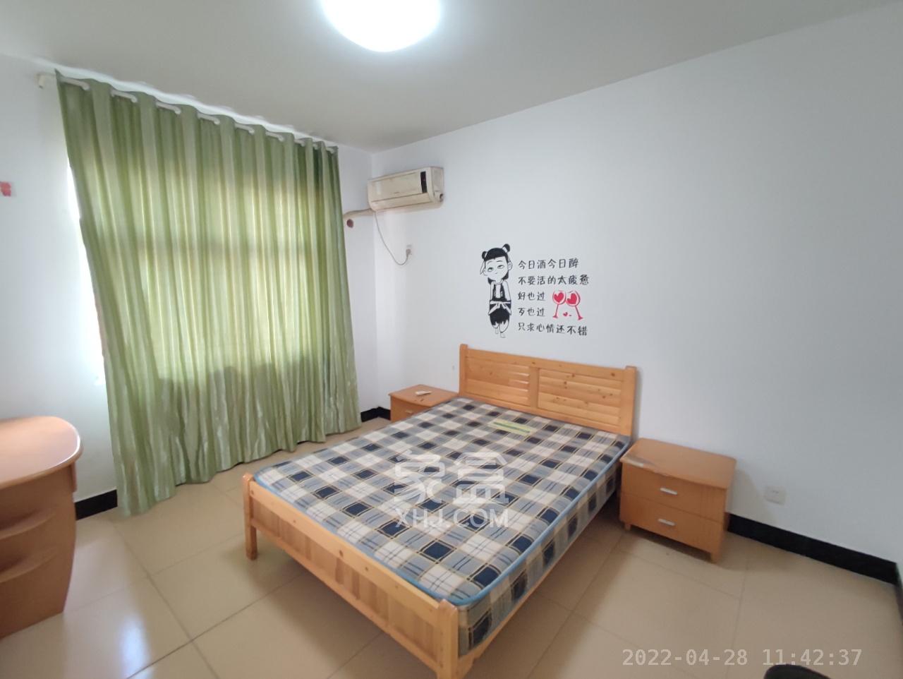 枫树小区  3室2厅1卫    1800.0元/月室内图