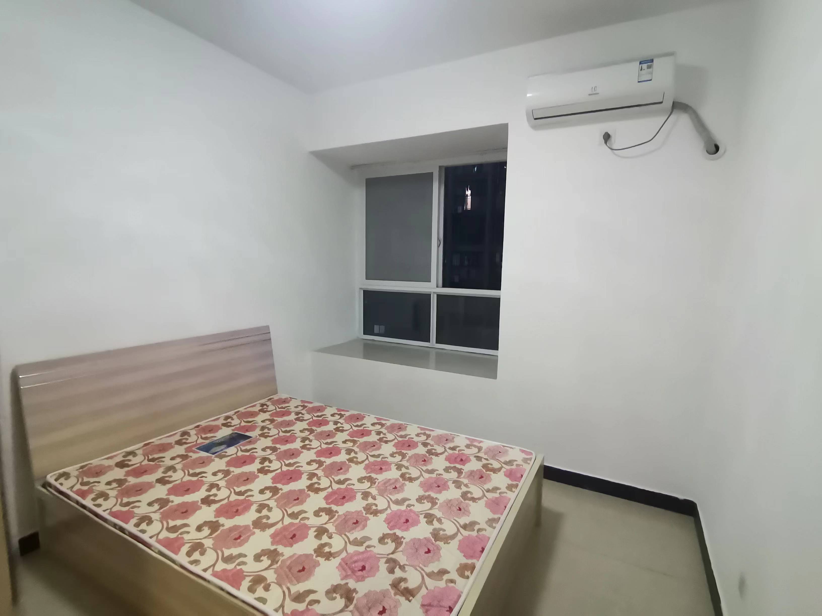 南湖春天  1室1厅1卫   1600.00元/月室内图1