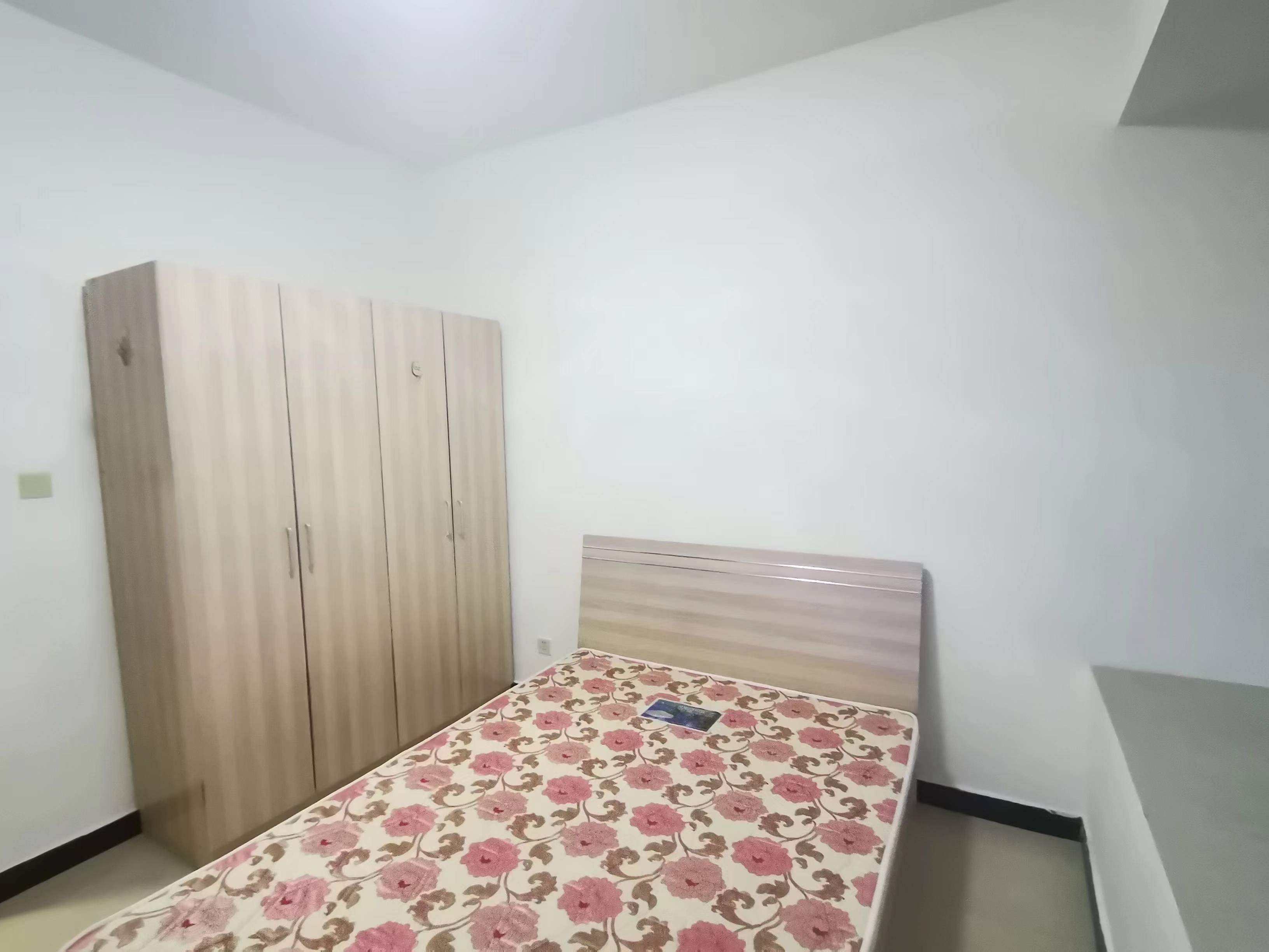 南湖春天  1室1厅1卫   1600.00元/月室内图