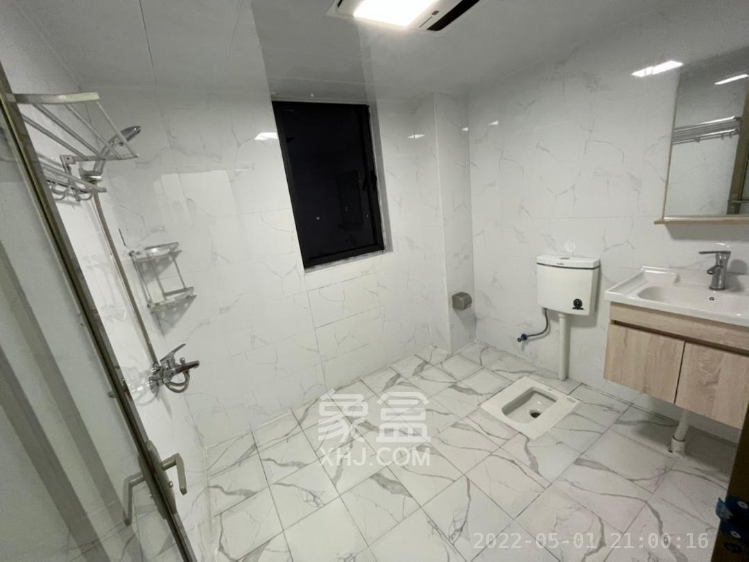 中粮鸿云  4室2厅2卫   2800.00元/月室内图