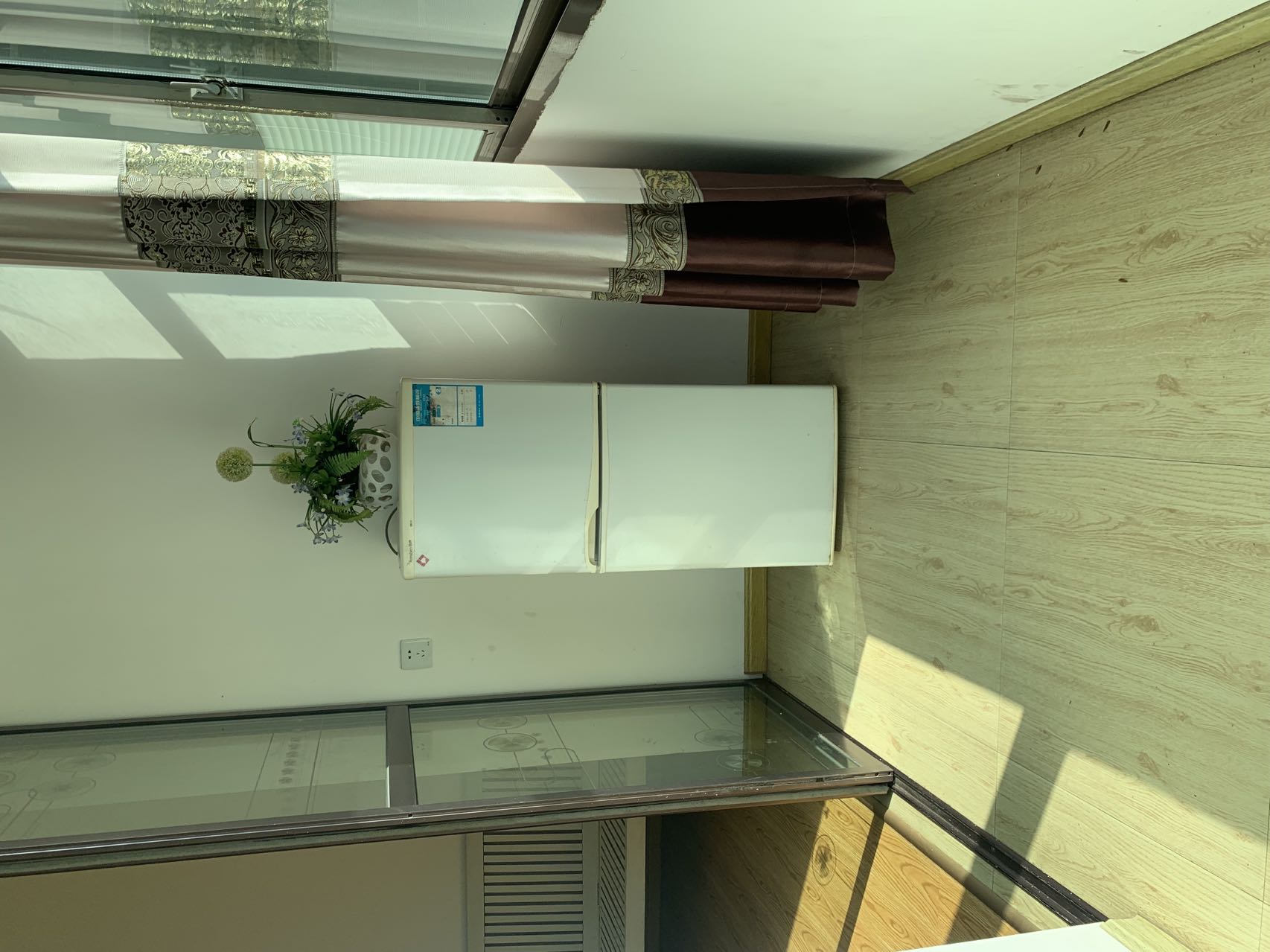 芙蓉苑  1室1厅1卫   1500.00元/月室内图