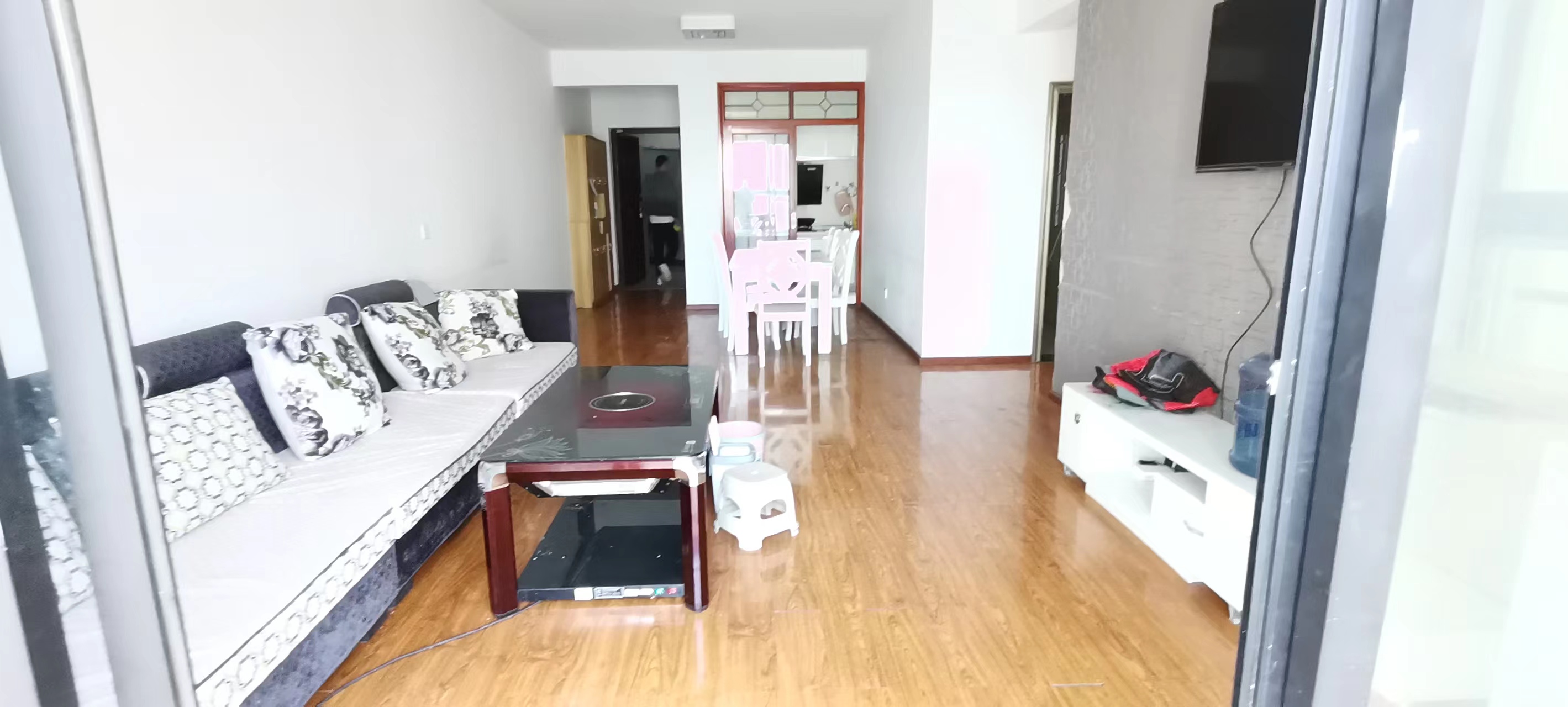 美的林城时代  3室2厅2卫   3500.00元/月室内图