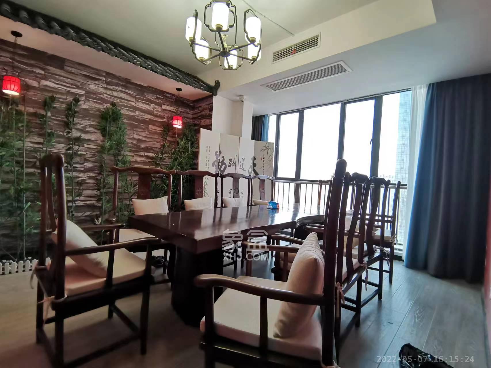 湘腾城市广场 5室2厅1卫 13500.0元/月 湘腾城市广场 5室2厅1卫 13500.0元/月室内图