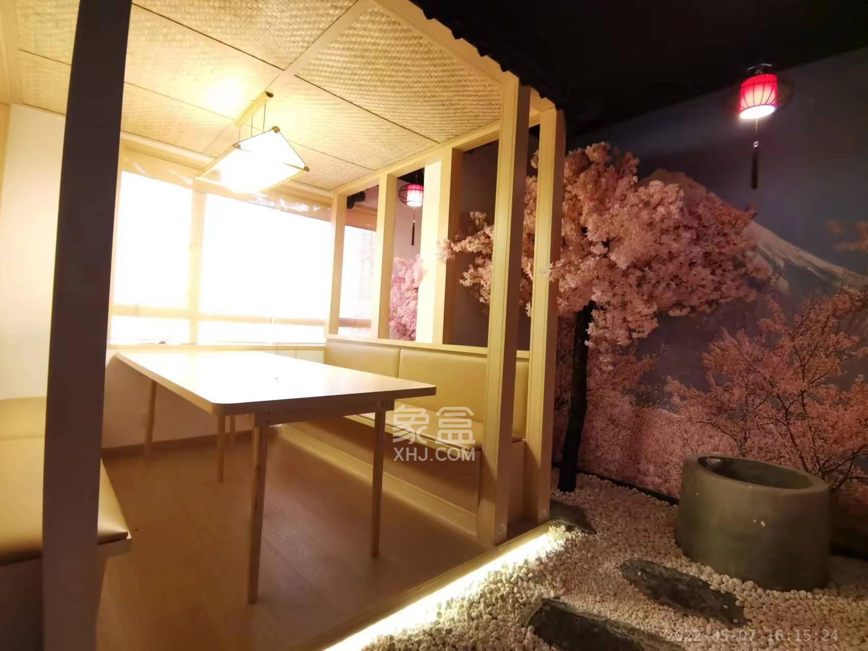 湘腾城市广场 5室2厅1卫 13500.0元/月 湘腾城市广场 5室2厅1卫 13500.0元/月室内图