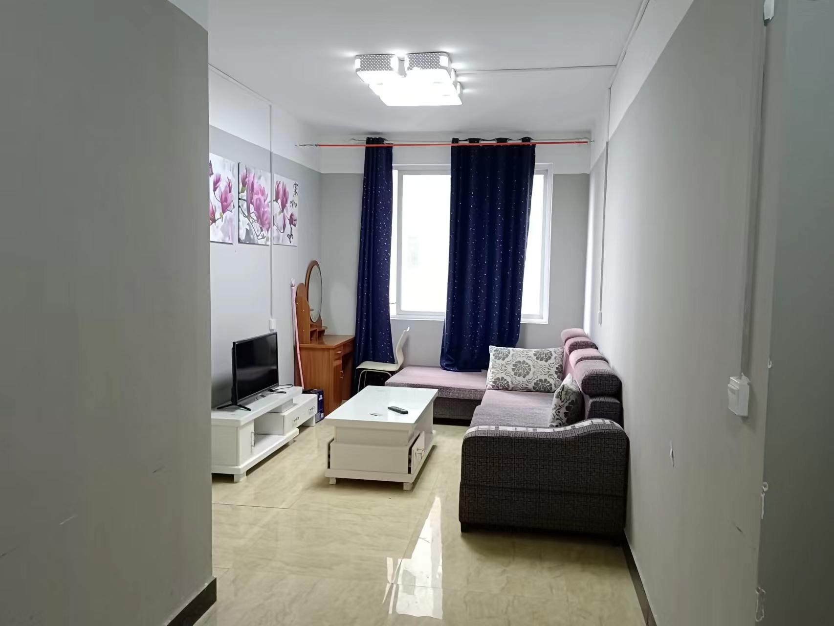 美的林城时代  2室2厅1卫   2300.00元/月室内图