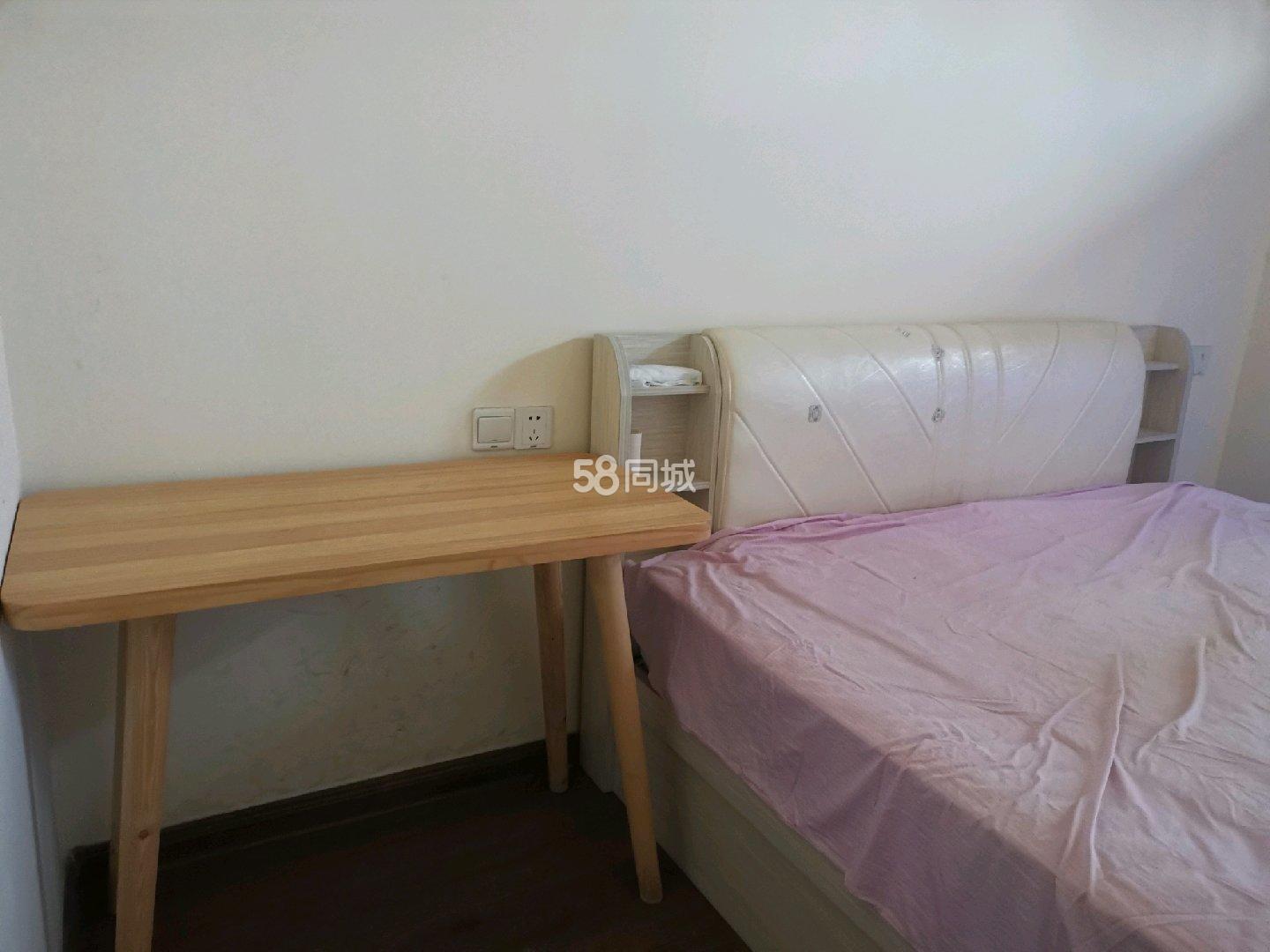 碧桂园（住宅）  4室2厅2卫   2100.00元/月室内图1