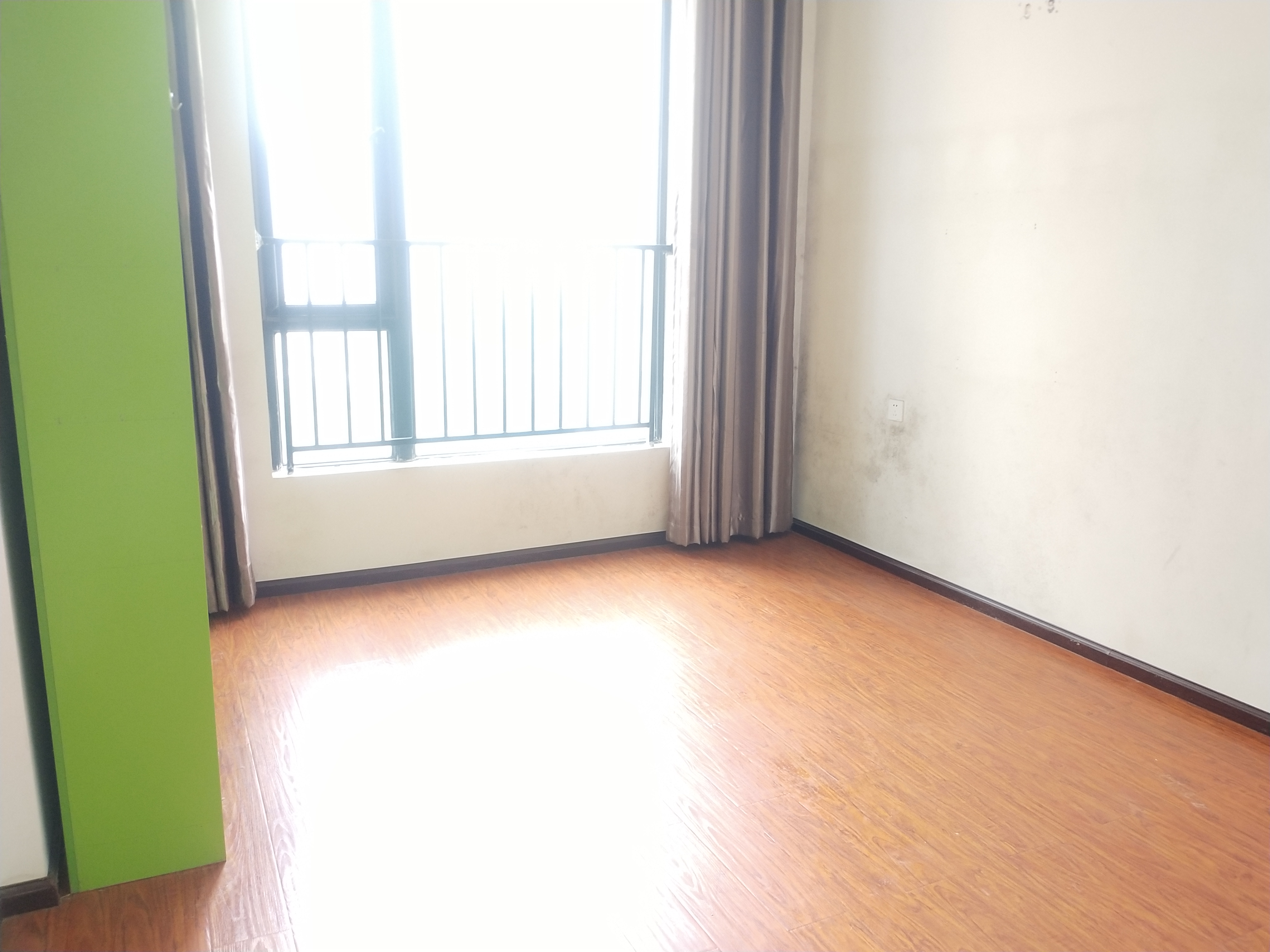 美的林城时代  3室1厅1卫   2500.00元/月户型图