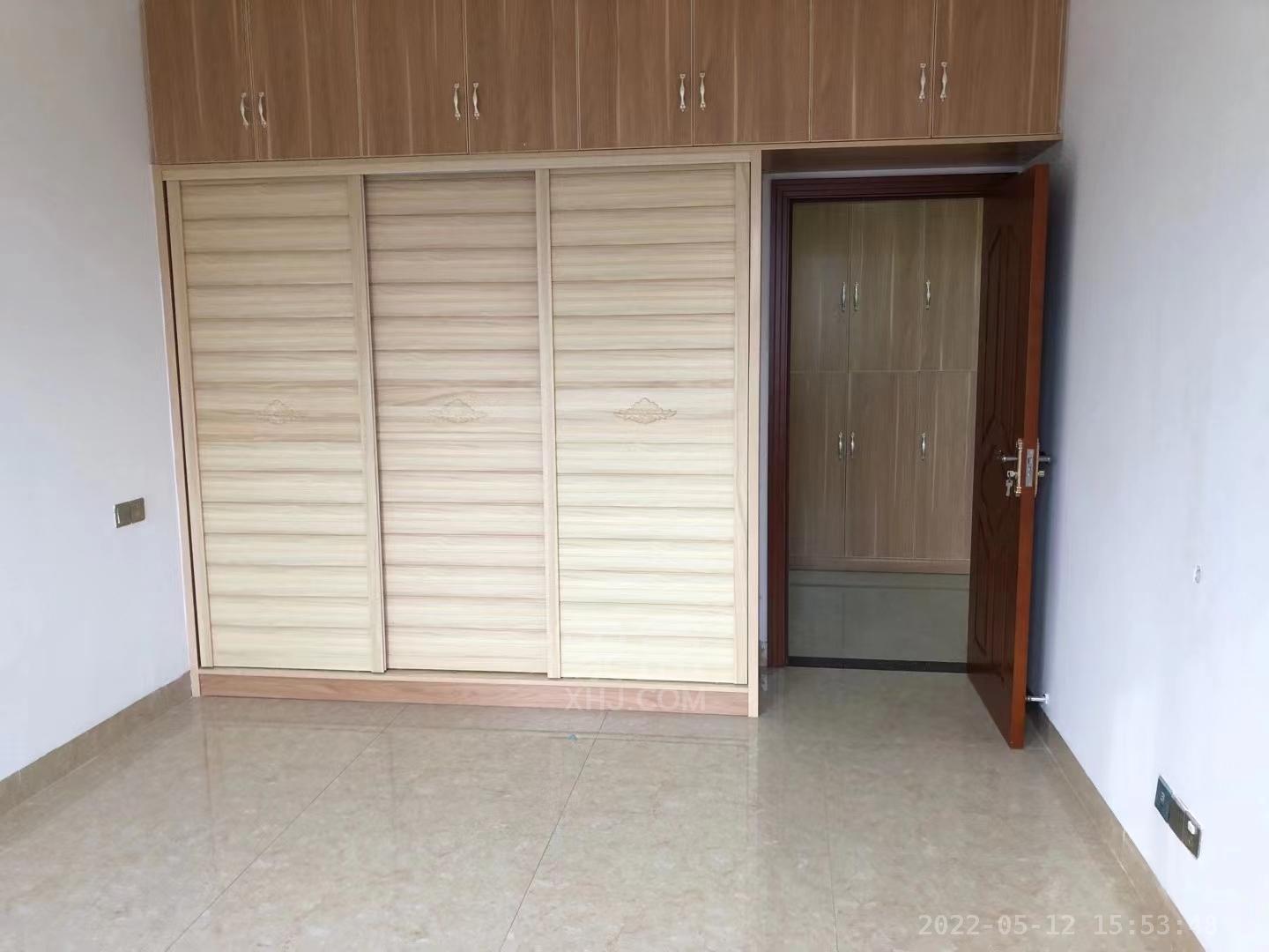银泰财富广场  3室2厅2卫   2600.00元/月室内图