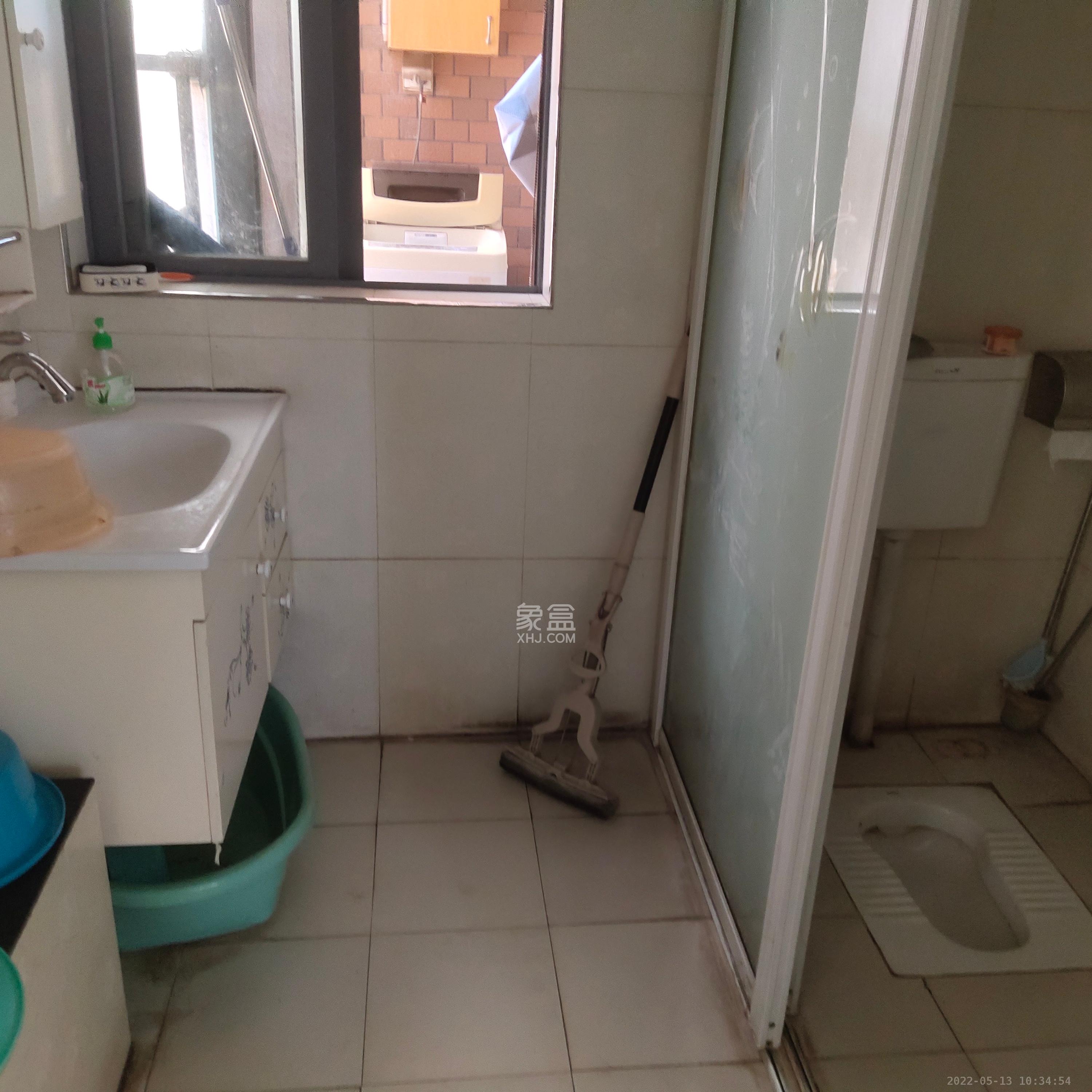 上海城小区  3室2厅1卫    2600.0元/月 上海城小区  3室2厅1卫    2600.0元/月室内图1