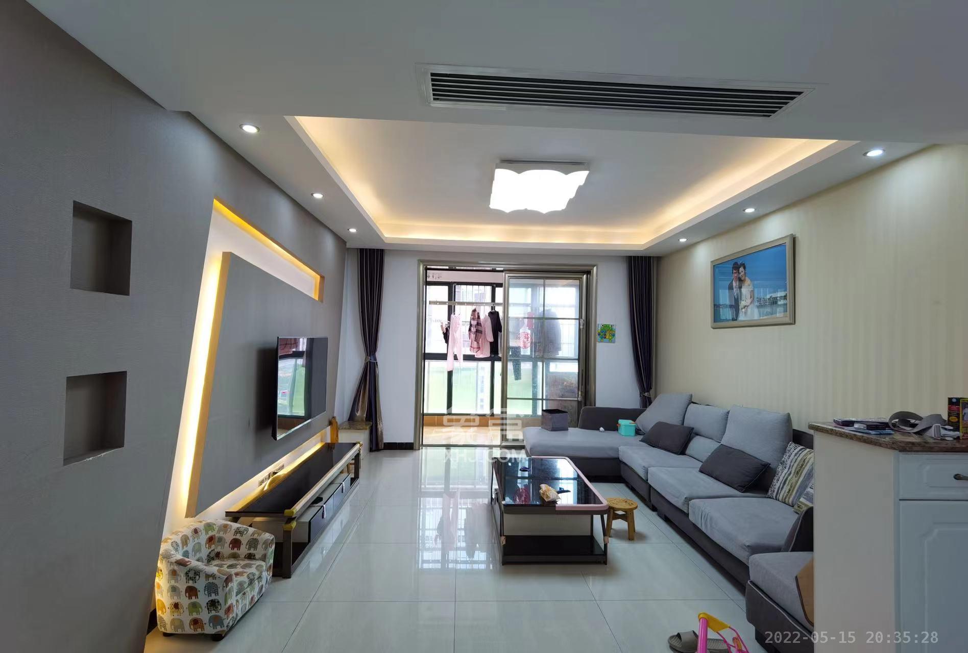 湘府东苑  3室2厅2卫    3300.0元/月 湘府东苑  3室2厅2卫    3300.0元/月室内图