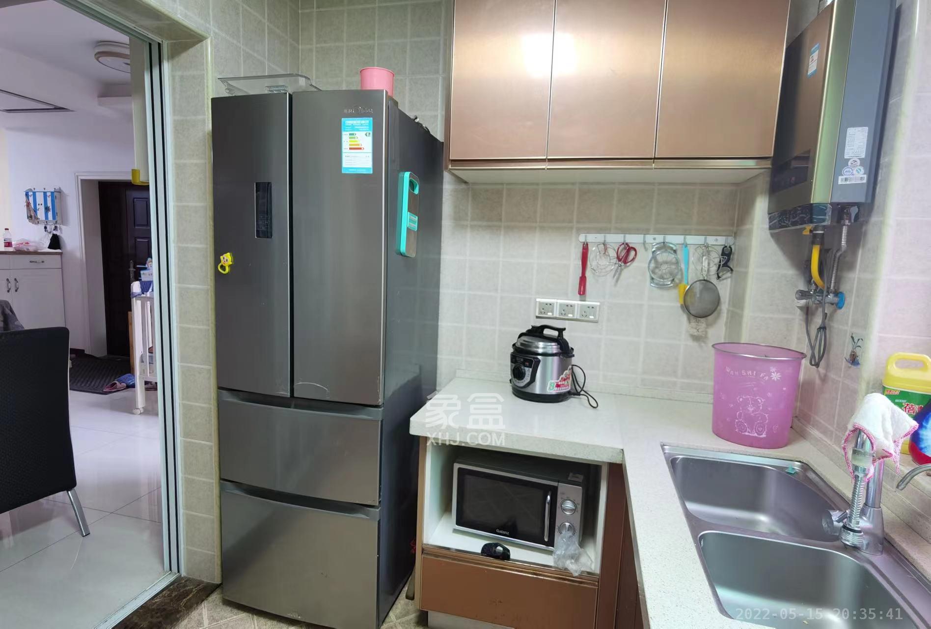 湘府东苑  3室2厅2卫    3300.0元/月 湘府东苑  3室2厅2卫    3300.0元/月室内图