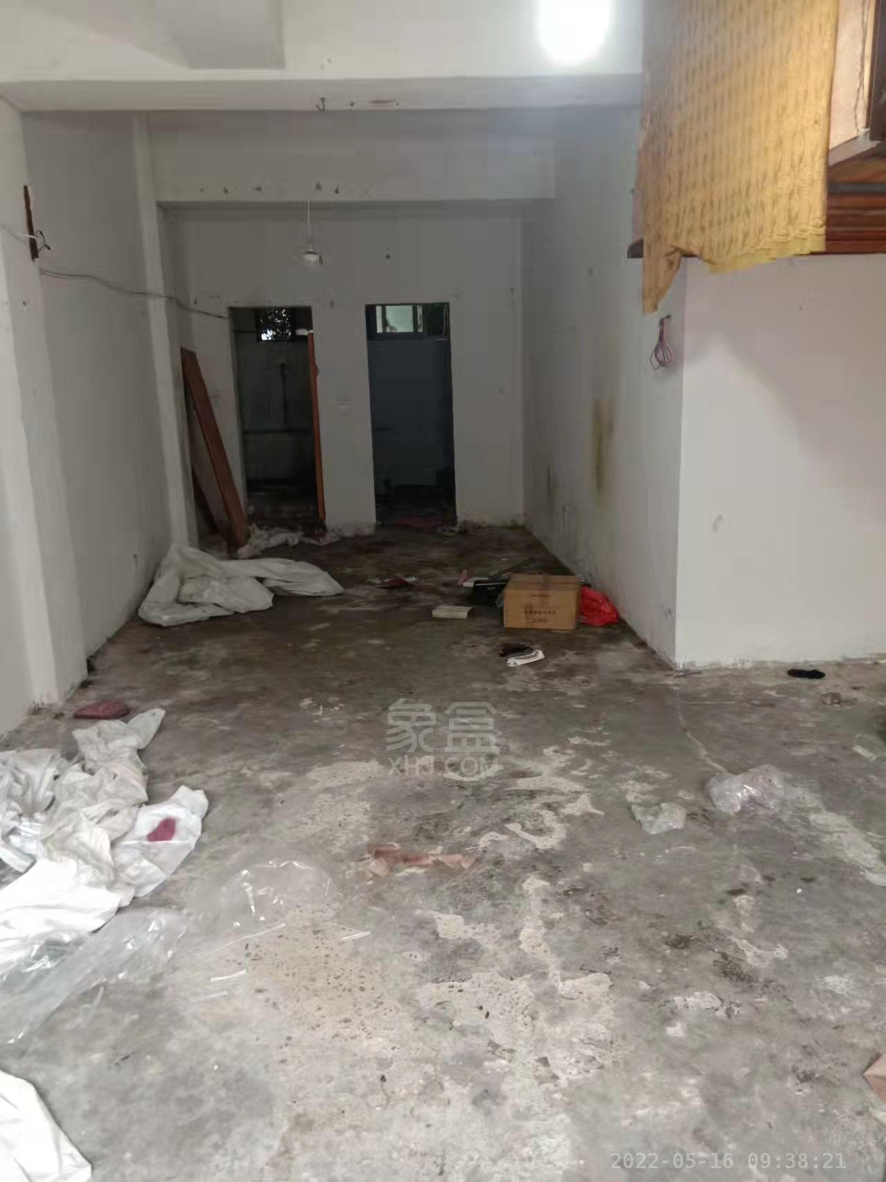 财富小区  1室1厅1卫   700.00元/月室内图
