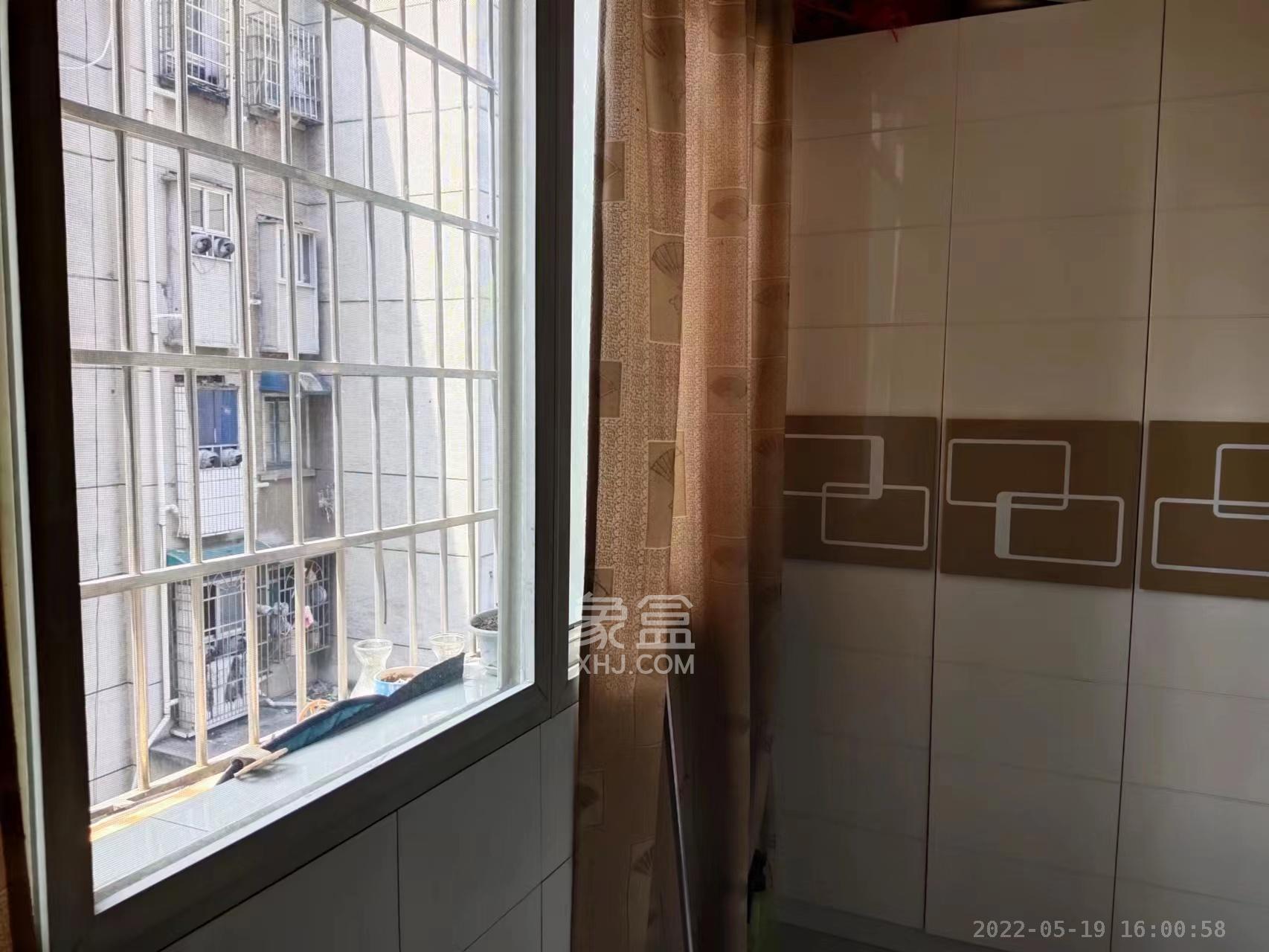 工人村  2室2厅1卫   28.00万室内图