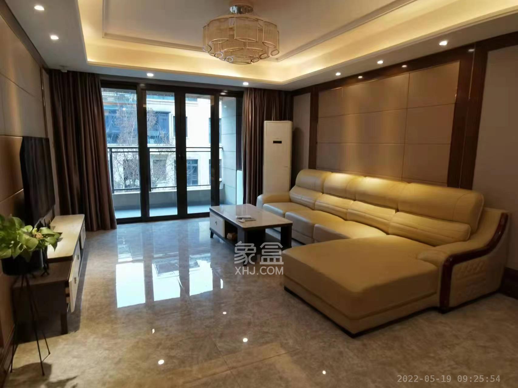 恒大御景天下城一期 3室2厅2卫 3300.0元/月 恒大御景天下城一期 3室2厅2卫 3300.0元/月室内图