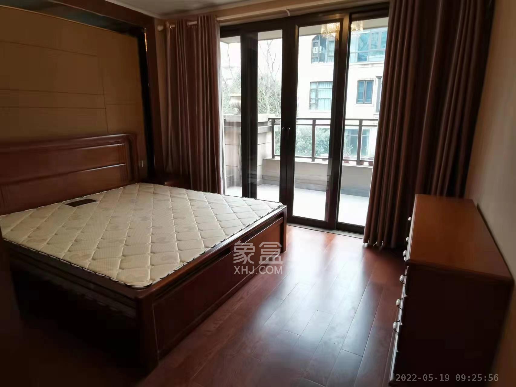 恒大御景天下城一期 3室2厅2卫 3300.0元/月 恒大御景天下城一期 3室2厅2卫 3300.0元/月室内图